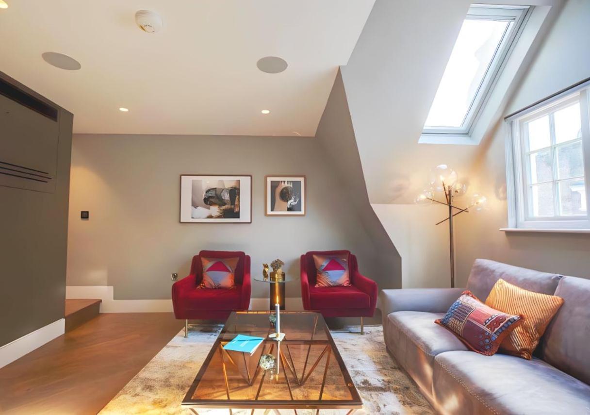 Soho Living - Elegant In The Heart Of Theatreland Apartment