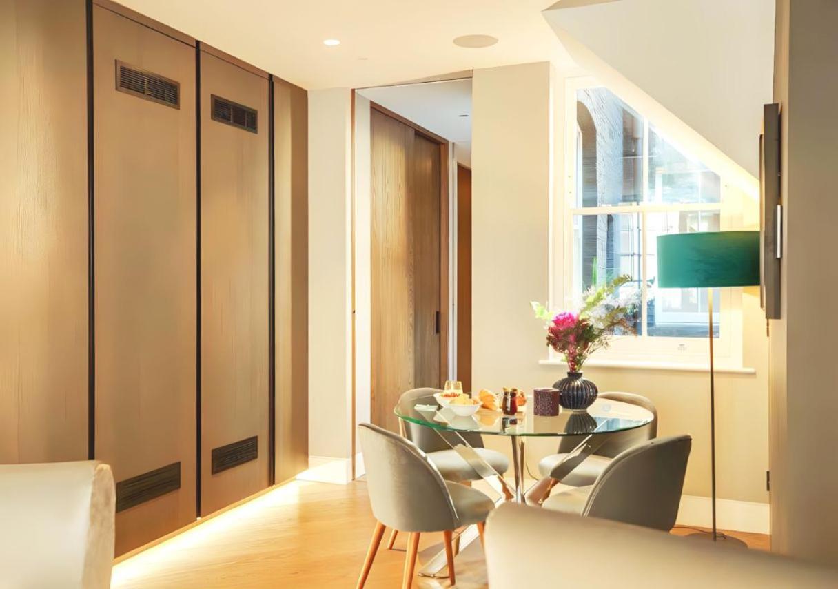 Soho Living - Elegant In The Heart Of Theatreland London