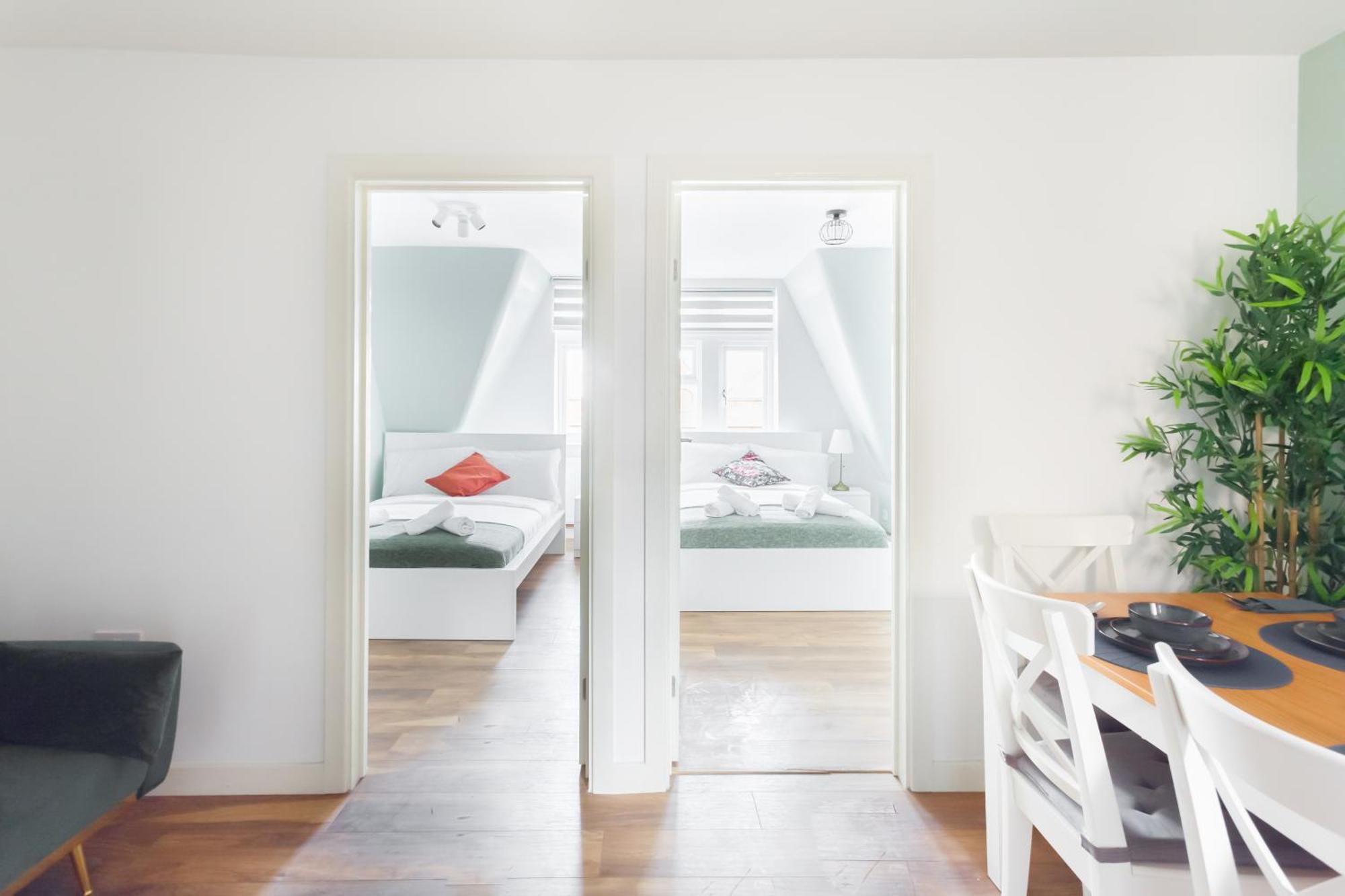 Lovely 2 Bedrooms Flat Next To The Station Apartamento