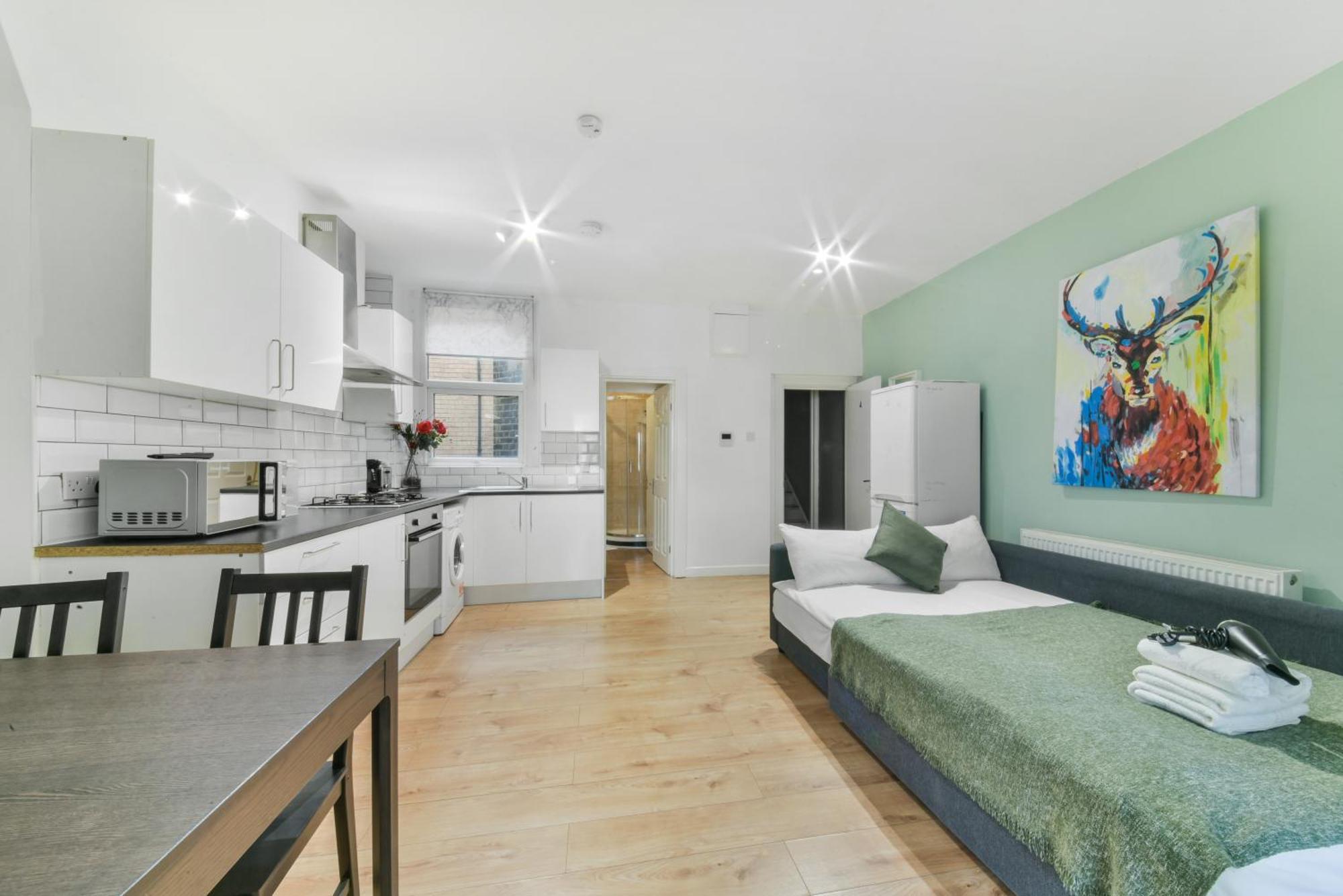 Amazing 2 Bedrooms Flat In Dalston Appartement *