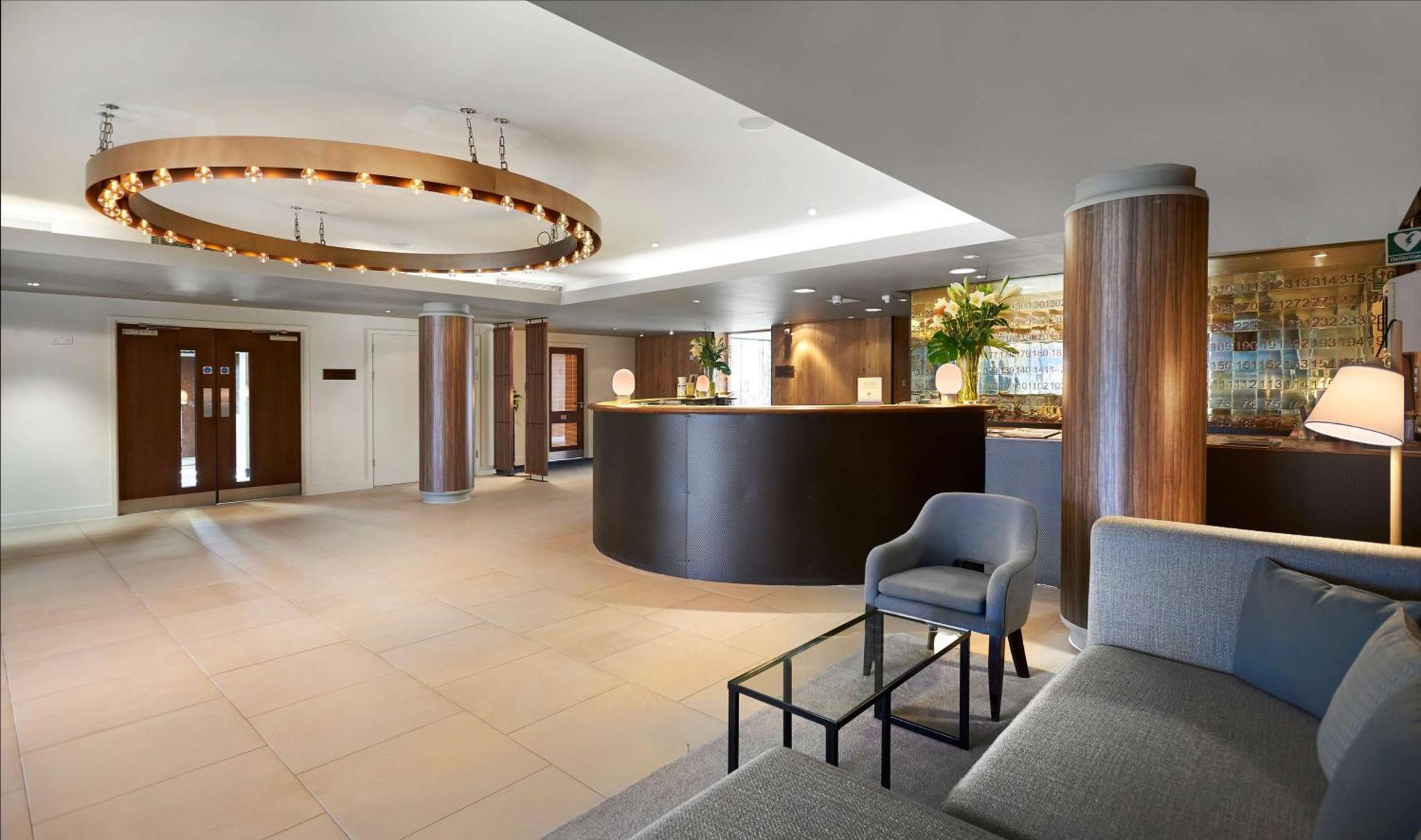 Hotel Doubletree By Hilton Excel