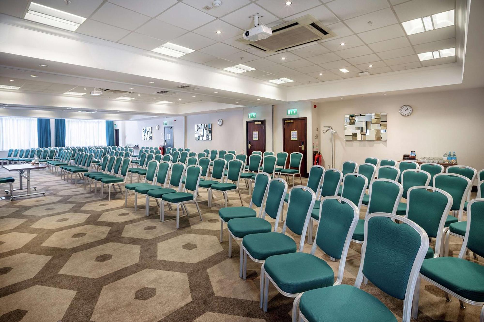 Hilton Olympia 4* Londres