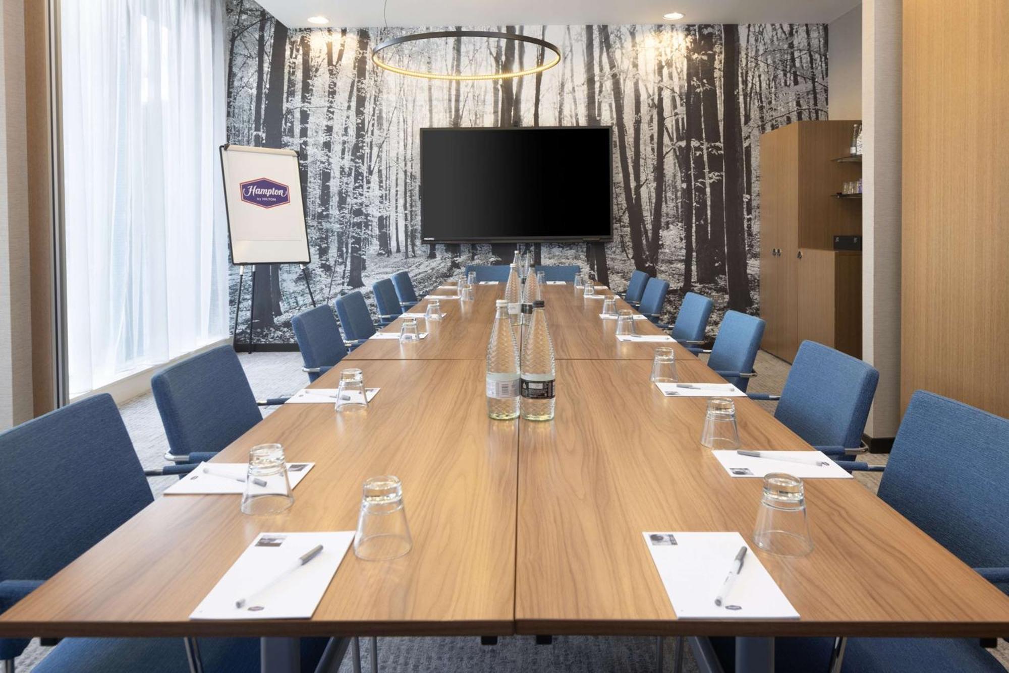 Hotel Hampton By Hilton Waterloo