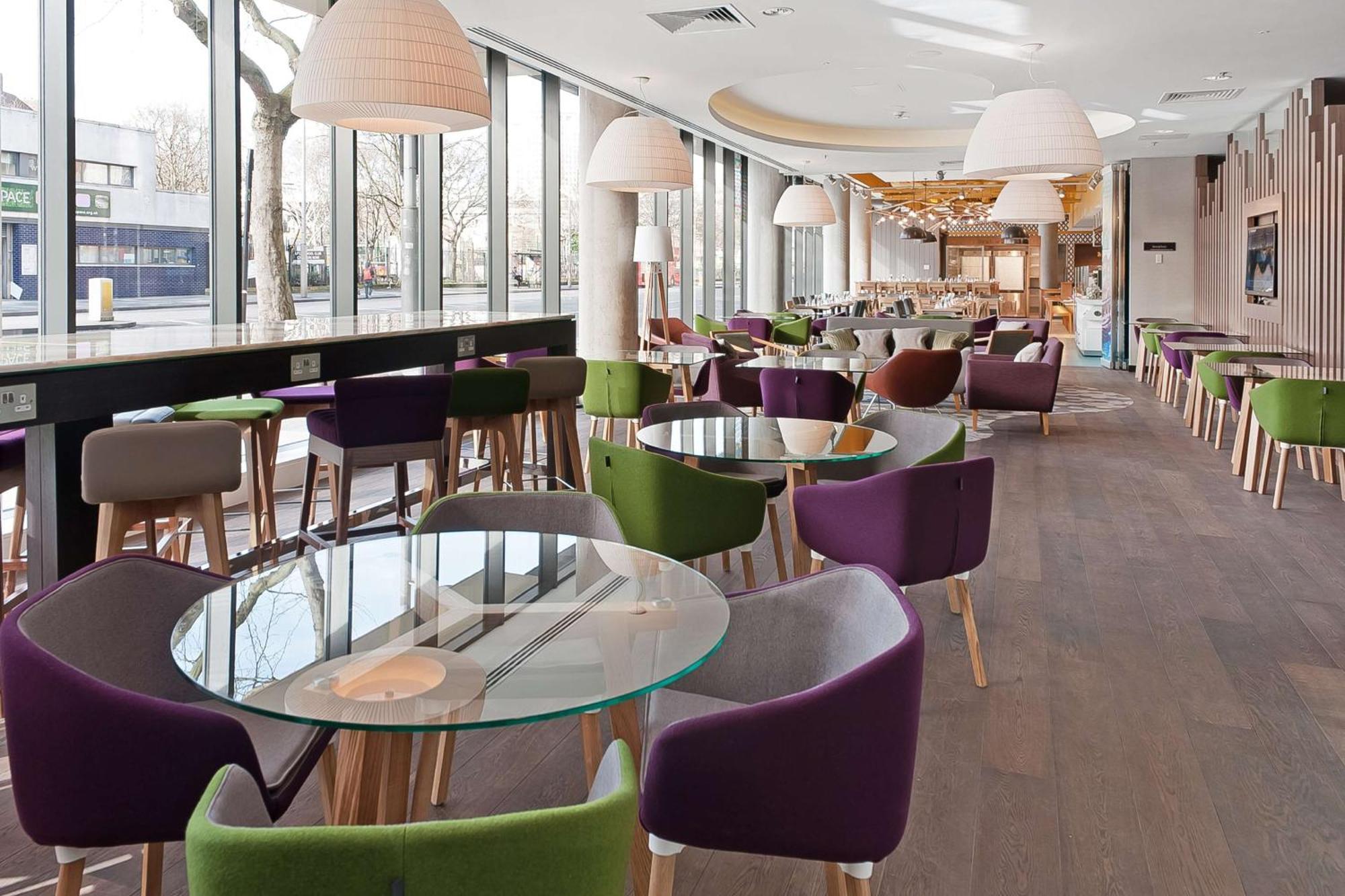 Hotel Hampton By Hilton Waterloo