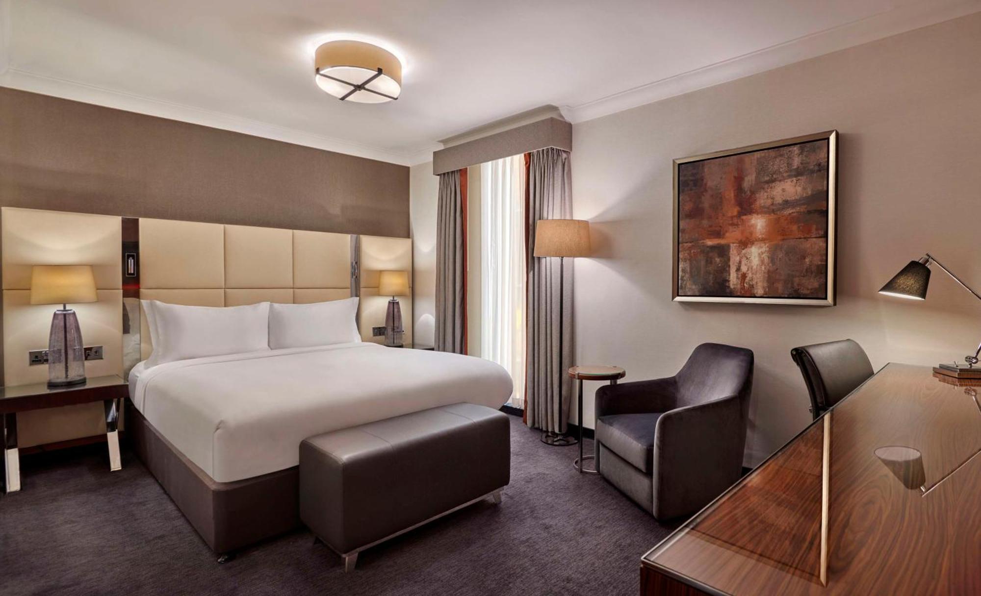 Hyatt Regency Embankment Hotel 4*