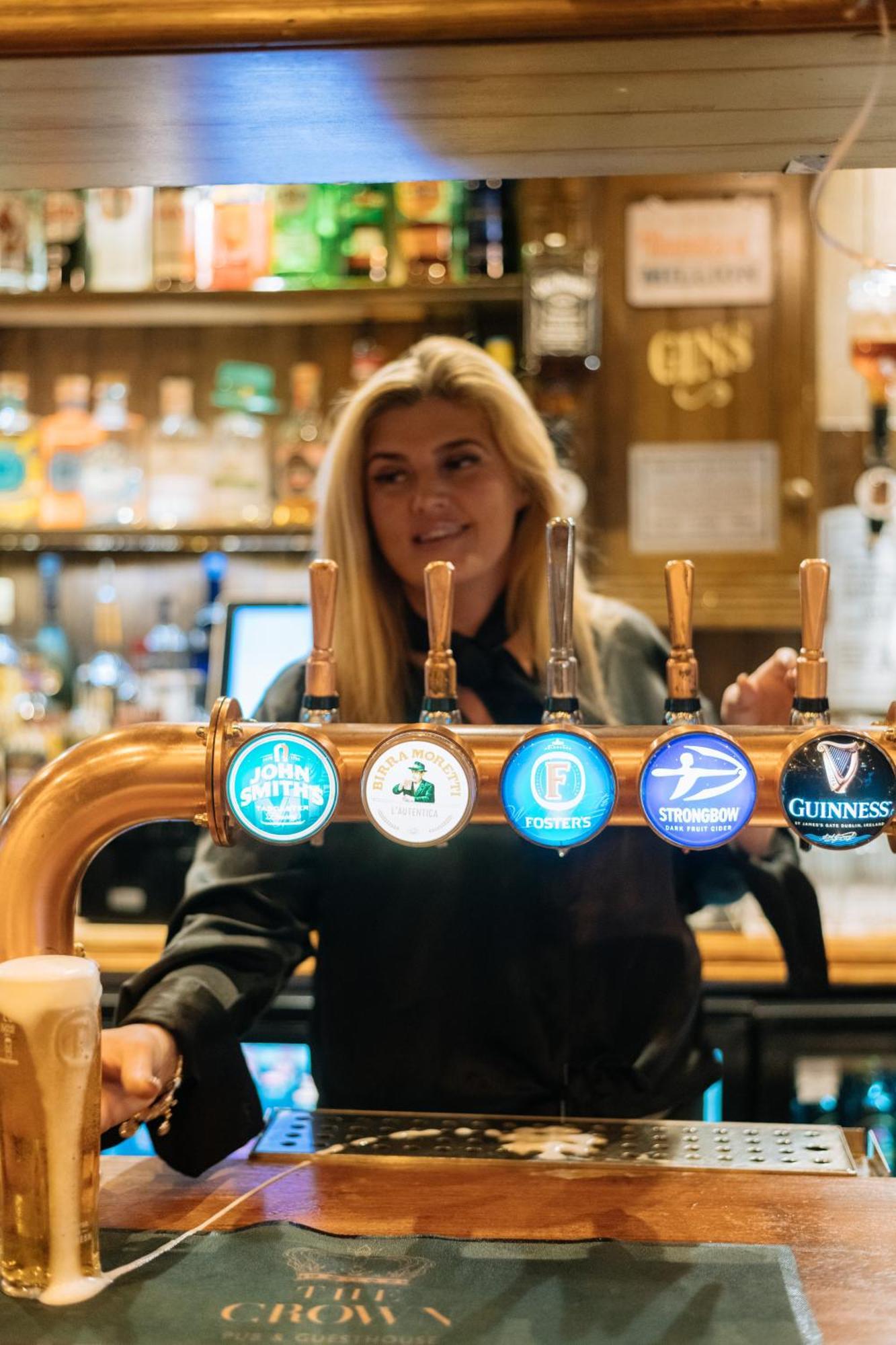 The Crown Pub &