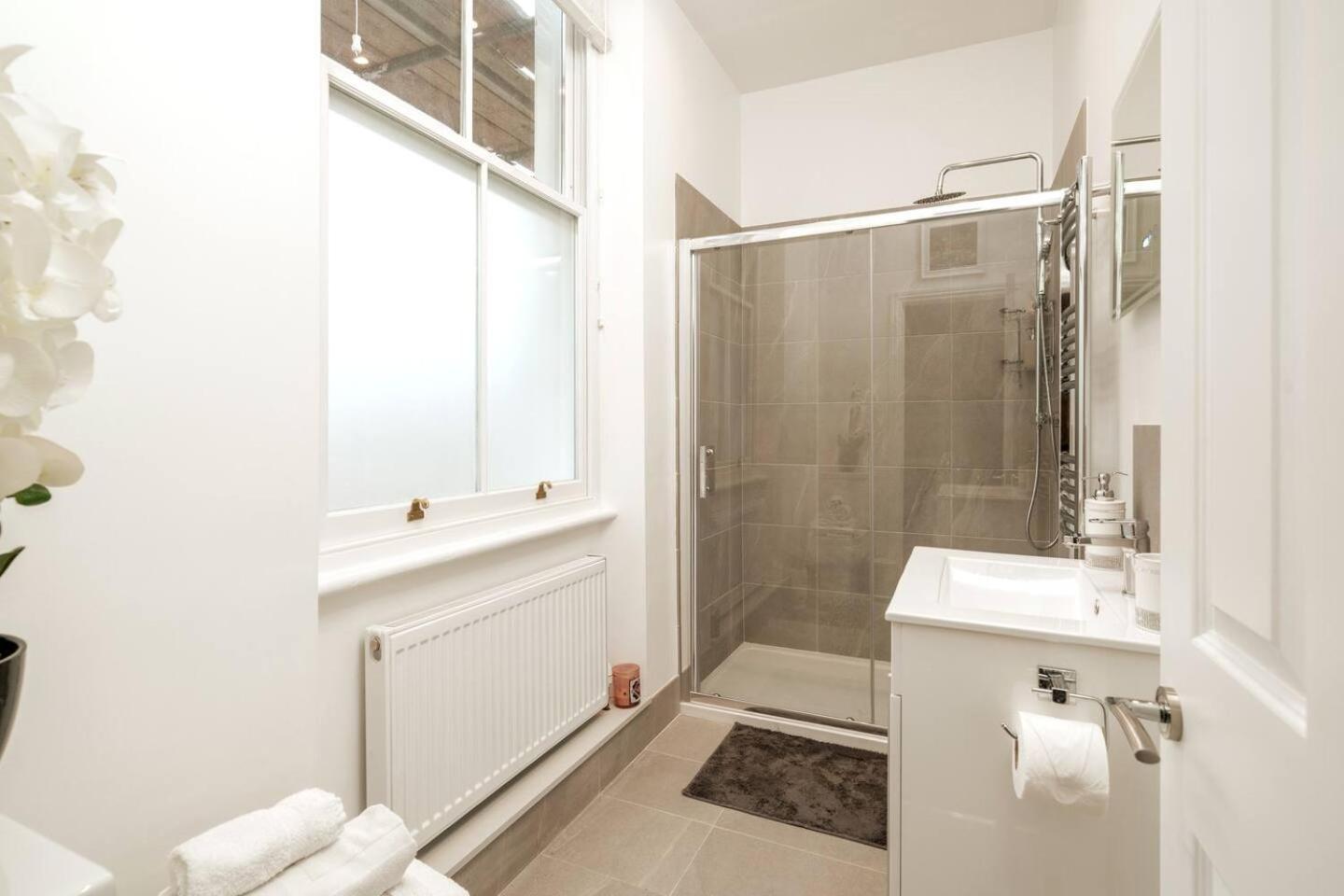 Niru Experience Elegant In Kensington Apartamento *