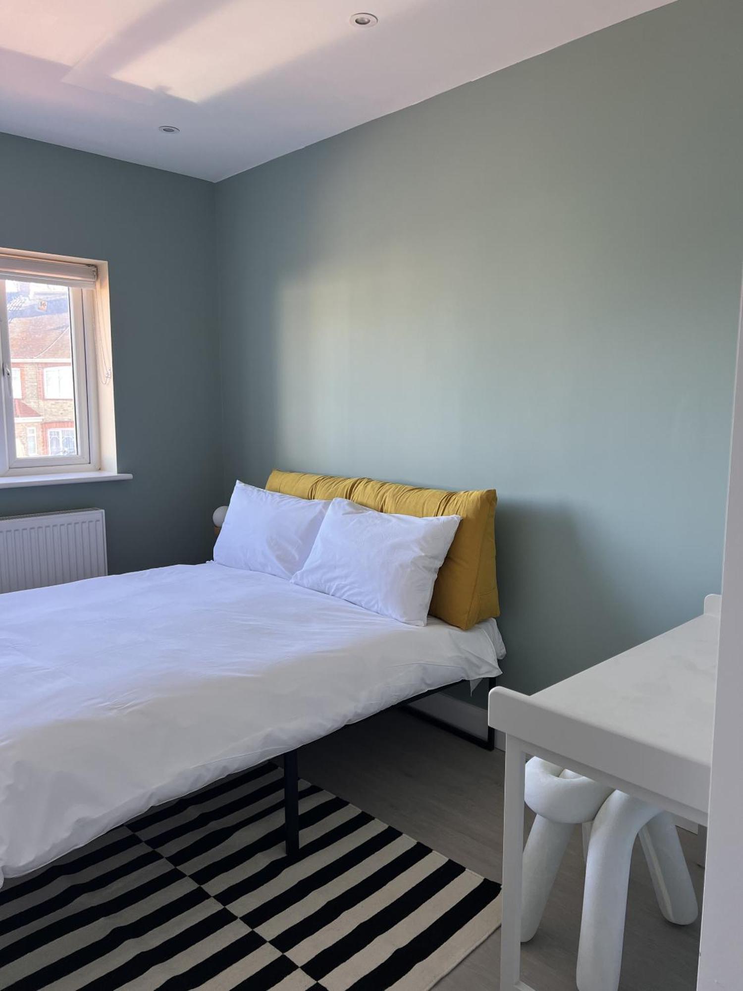 Zozy Clitterhouse Bed & Breakfast