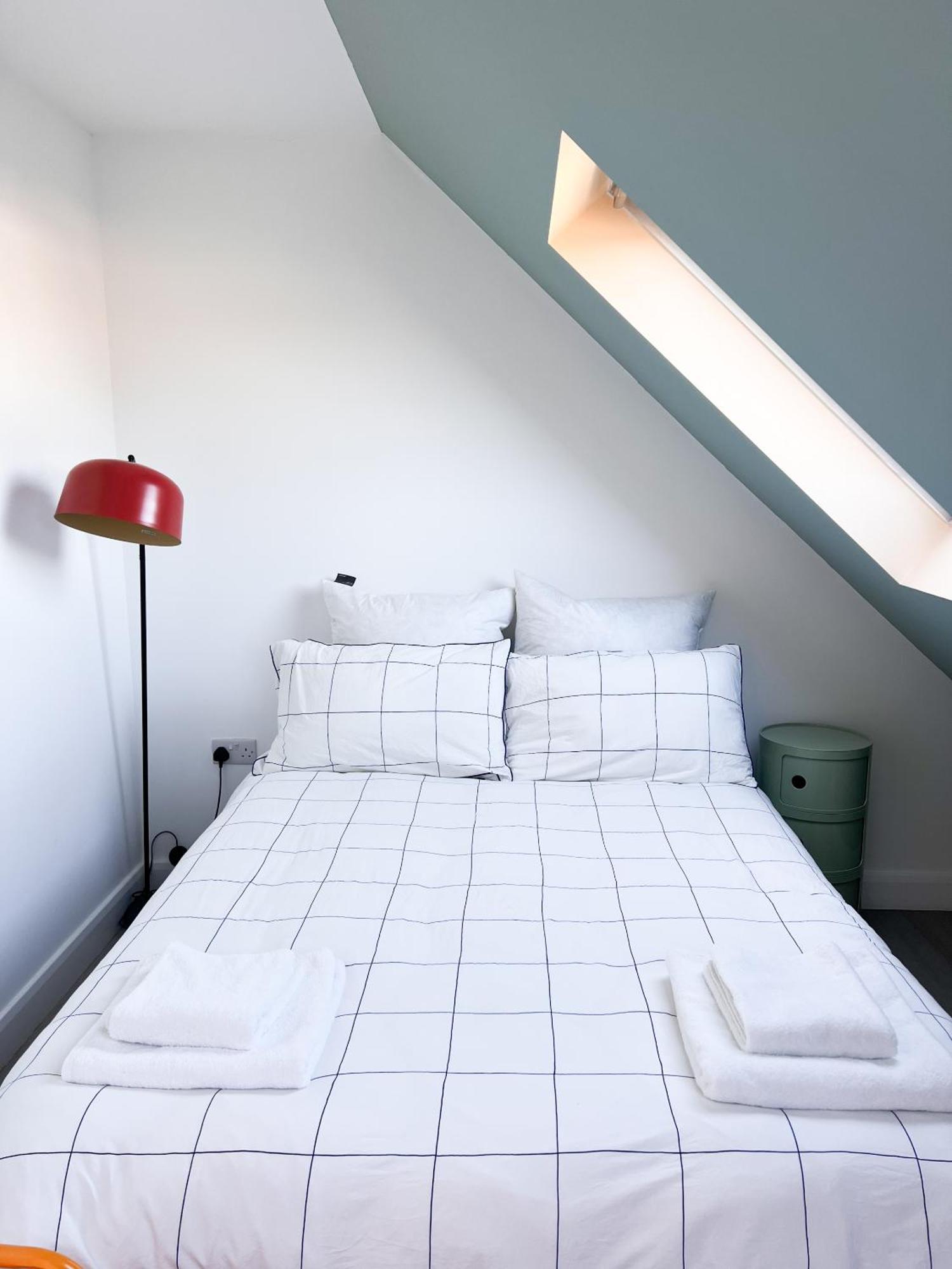 Zozy Clitterhouse Bed & Breakfast