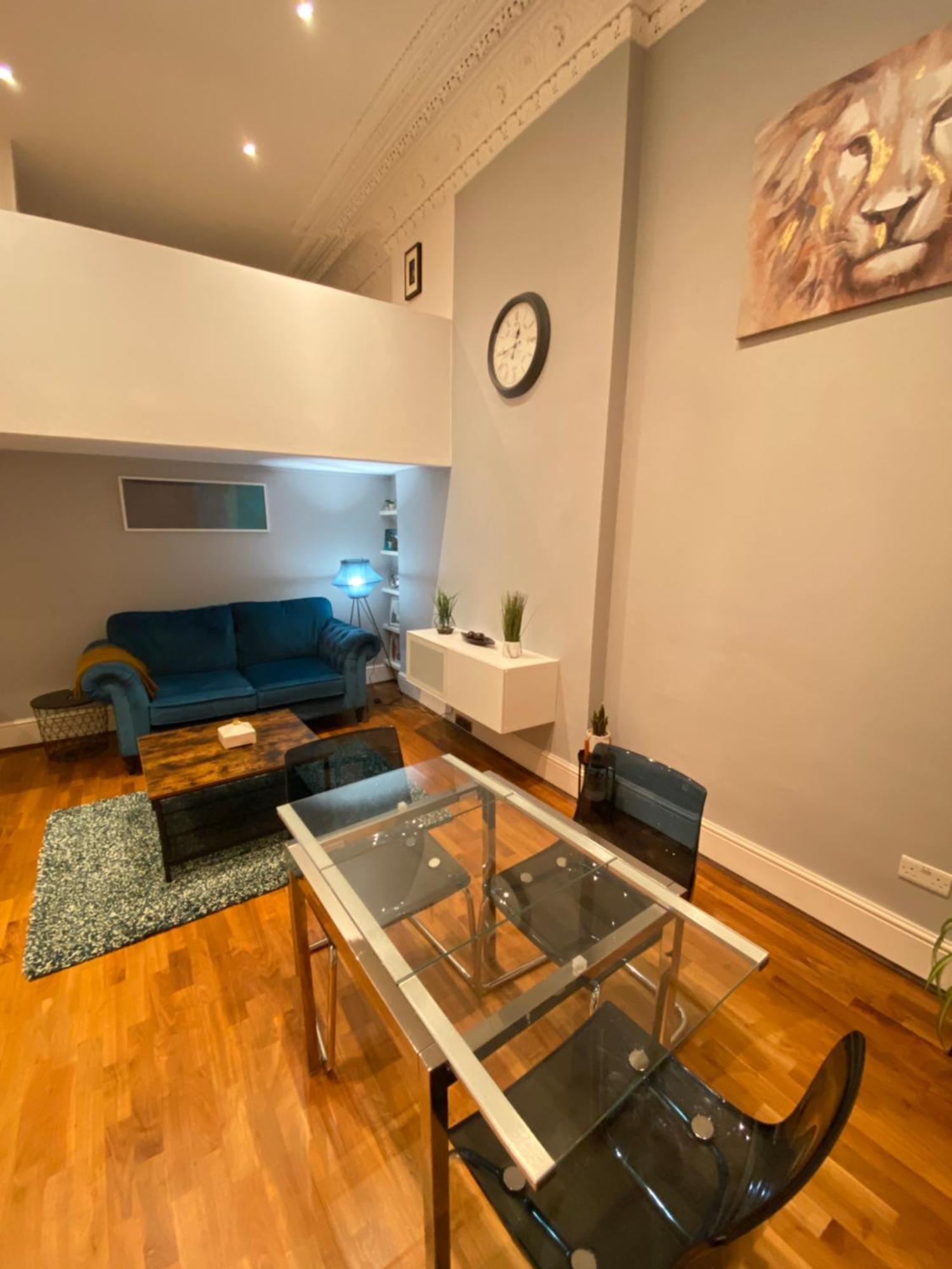 Inverness Terrace Apartamento