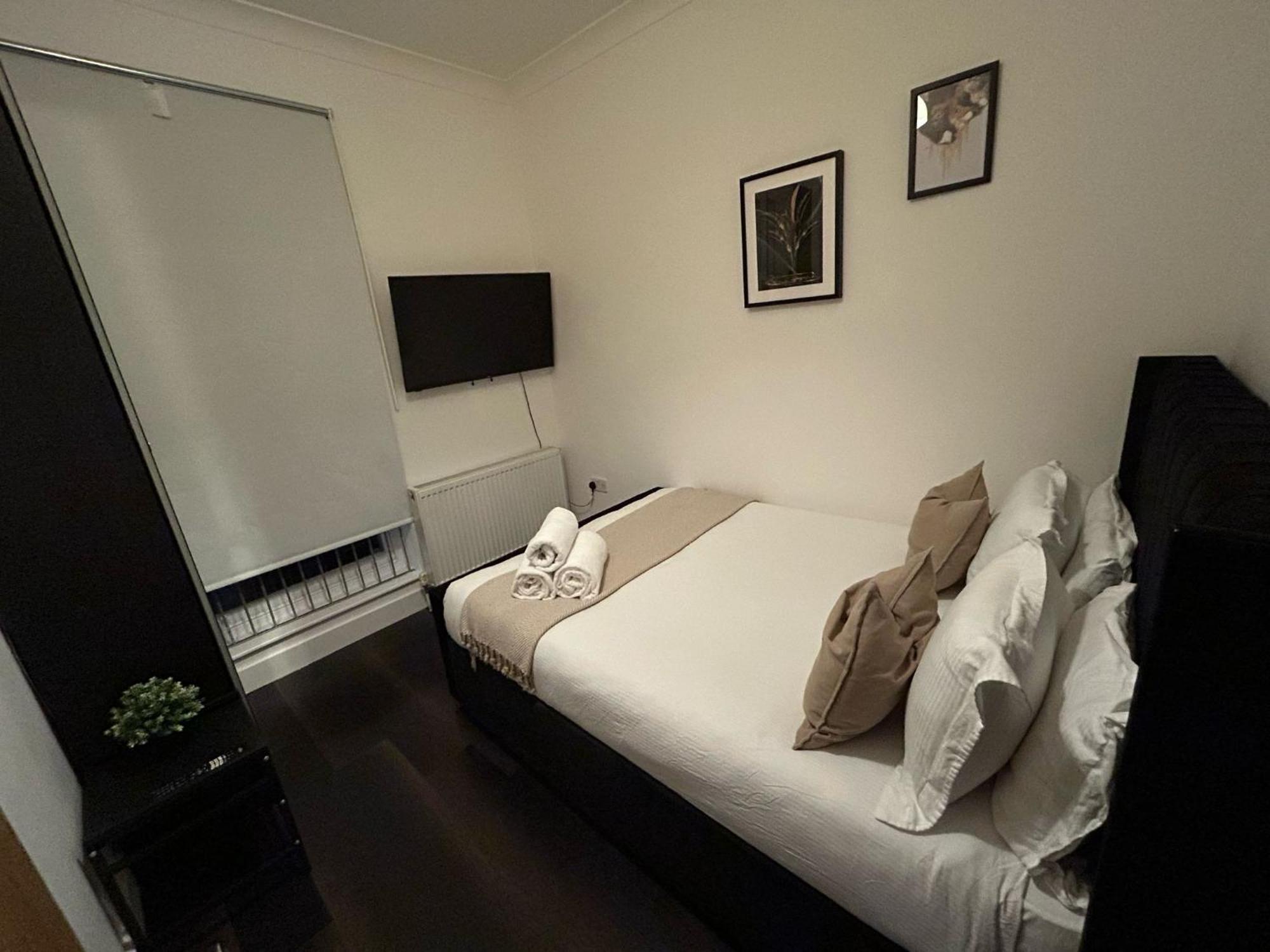Affordable Studio, 1, 2 And 3 Bed In E14 Appartement *
