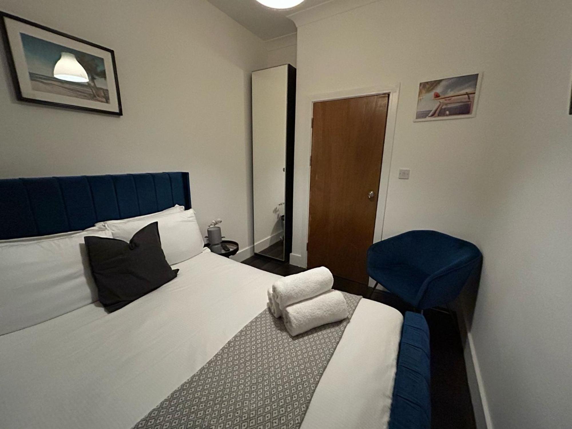 Affordable Studio, 1, 2 And 3 Bed In E14 Appartement *