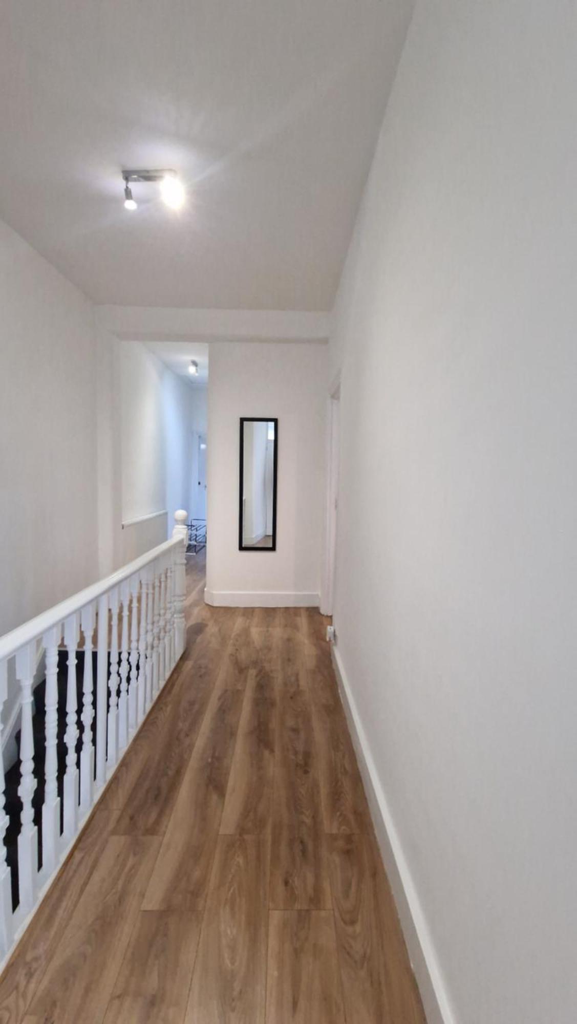 Hébergement de vacances 3 Bedrooms House With Parking
