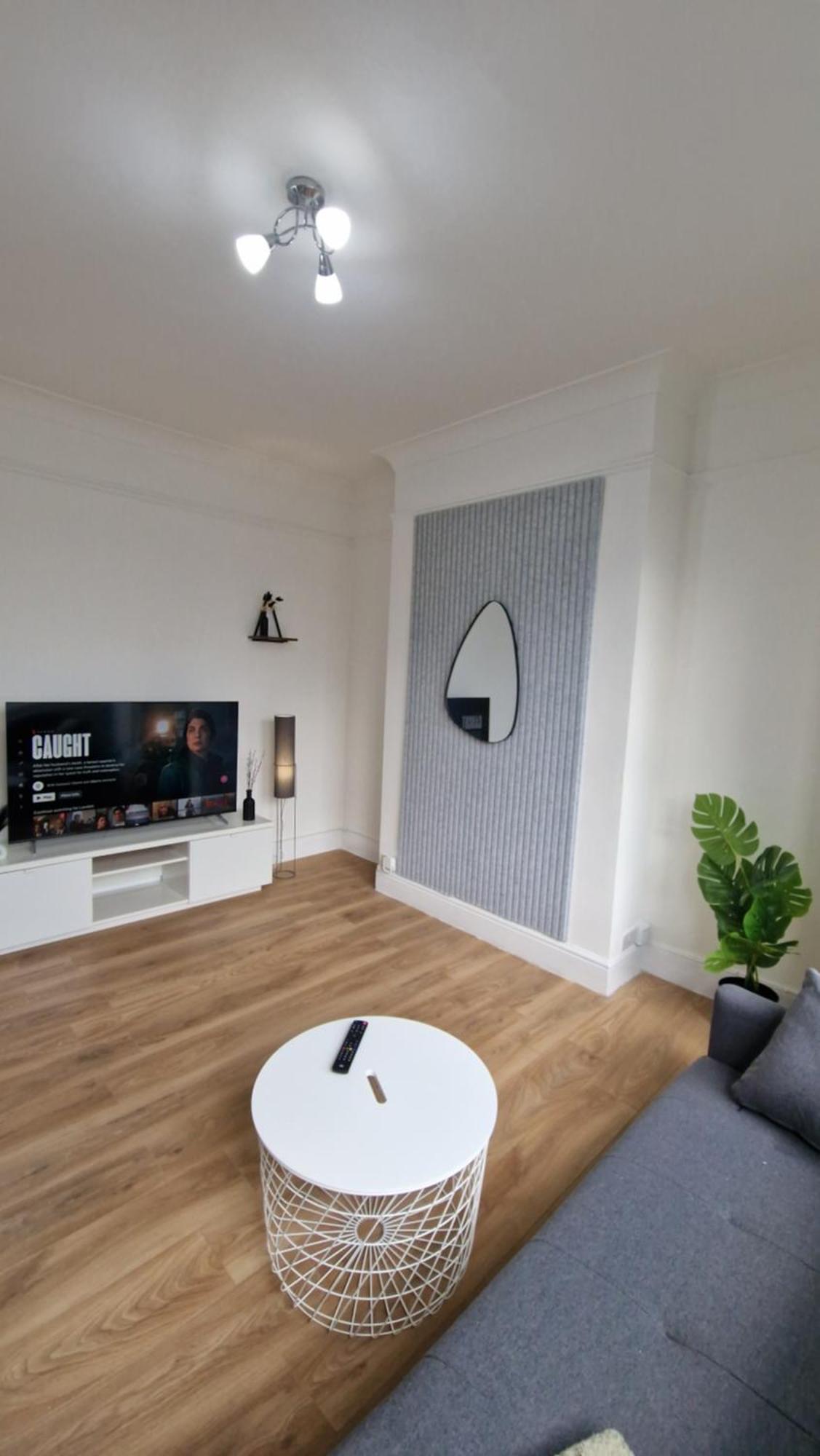 3 Bedrooms House With Parking Hébergement de vacances *
