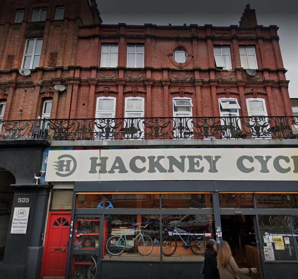 Large House In London's Trendiest Area Homestay London