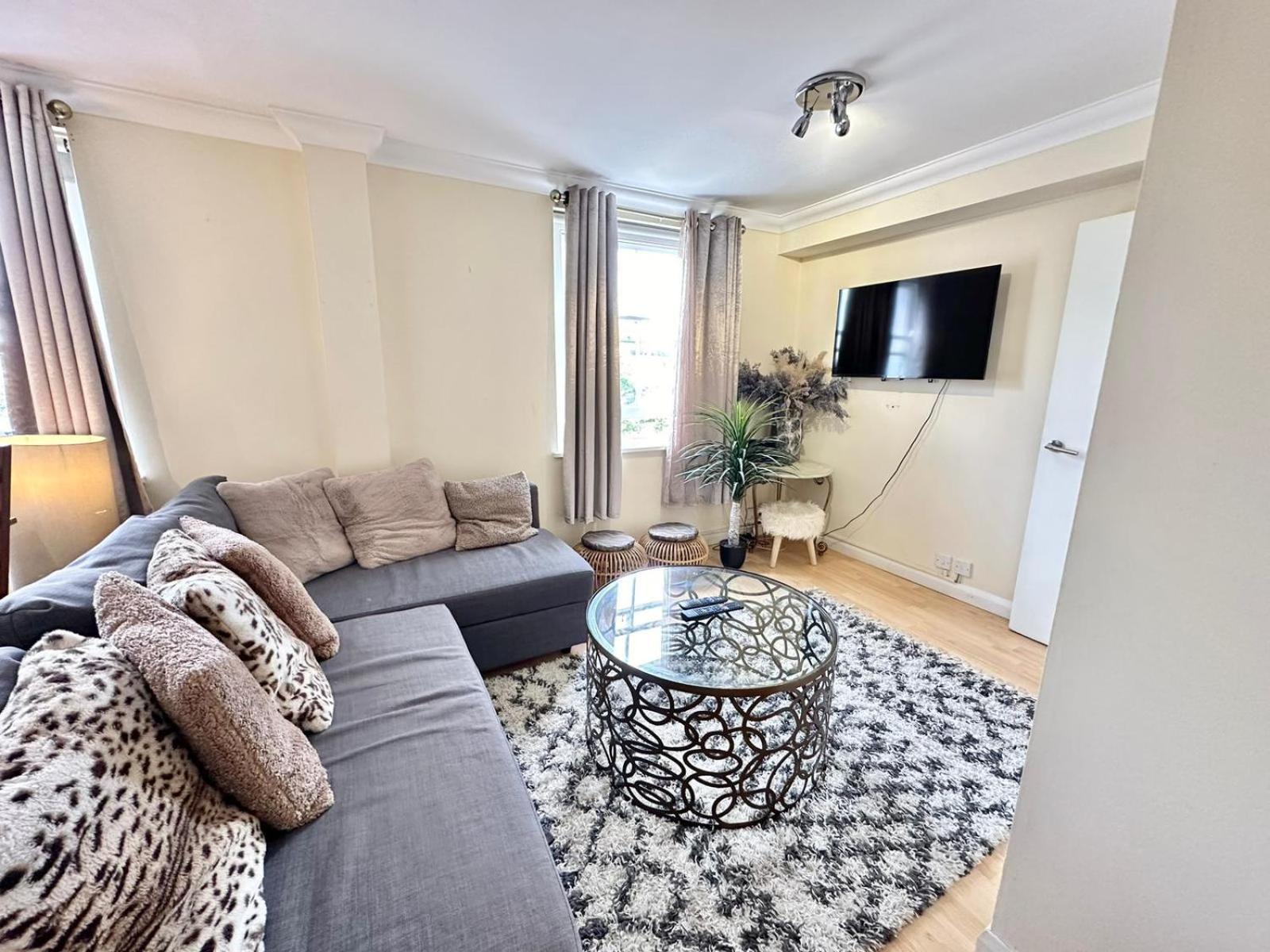 Spacious In Londres