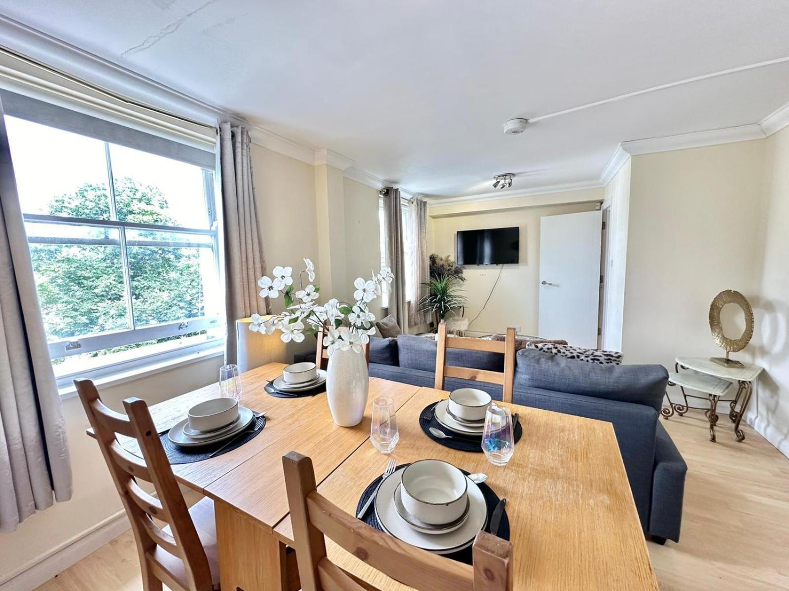 Spacious In Londres