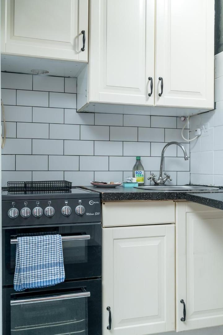 Charming Mews Flat Near Little Venice Apartamento Londres