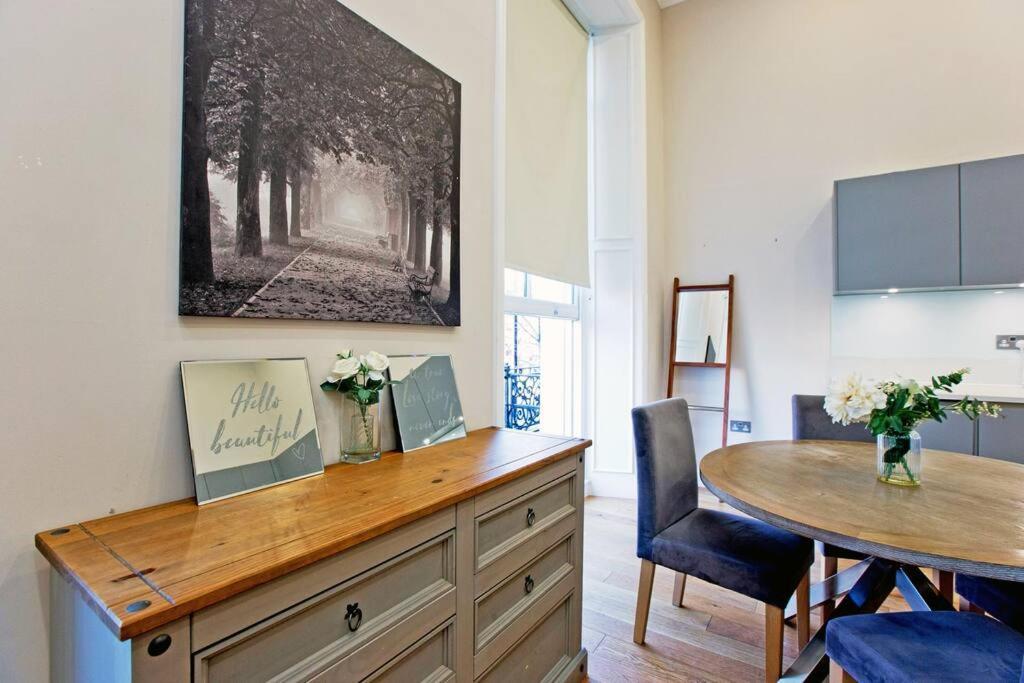 1 Bed Kensington Cromwell Flat With Balcony Number 4 Appartement *