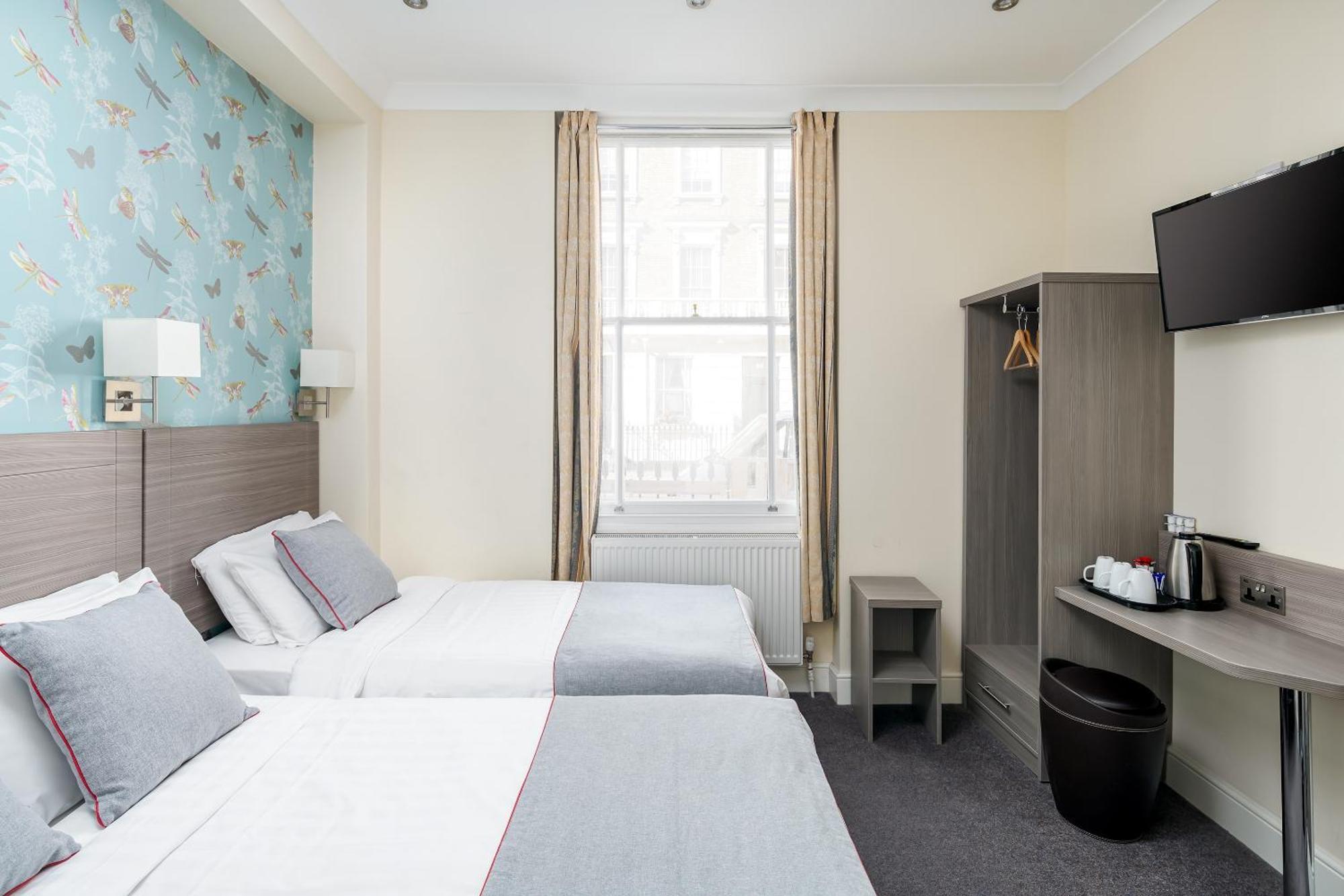 Hotel Oyo Bakers Victoria 3*