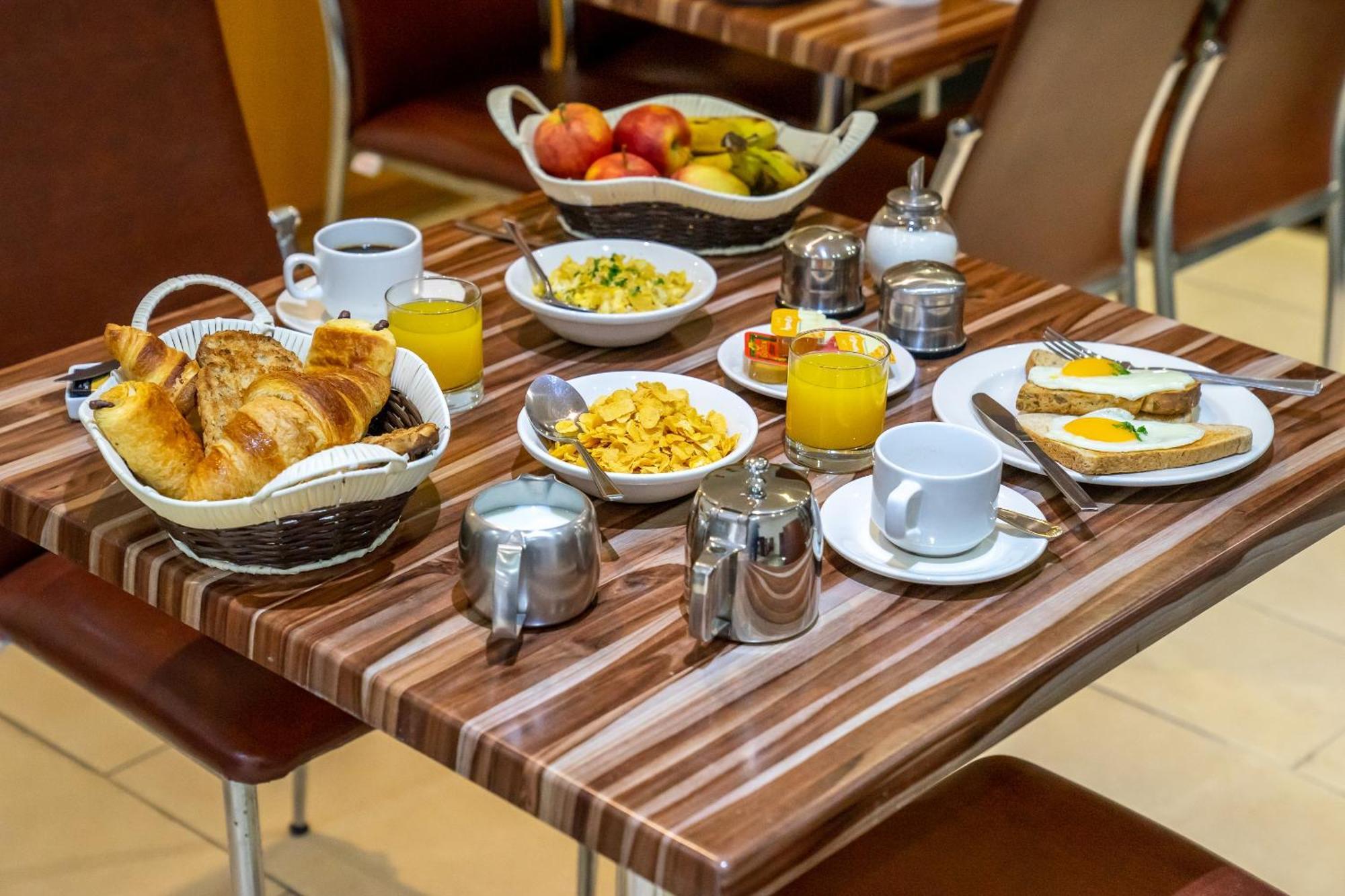 Oyo Abbey Hotel, Shepherd's Bush Market Londres