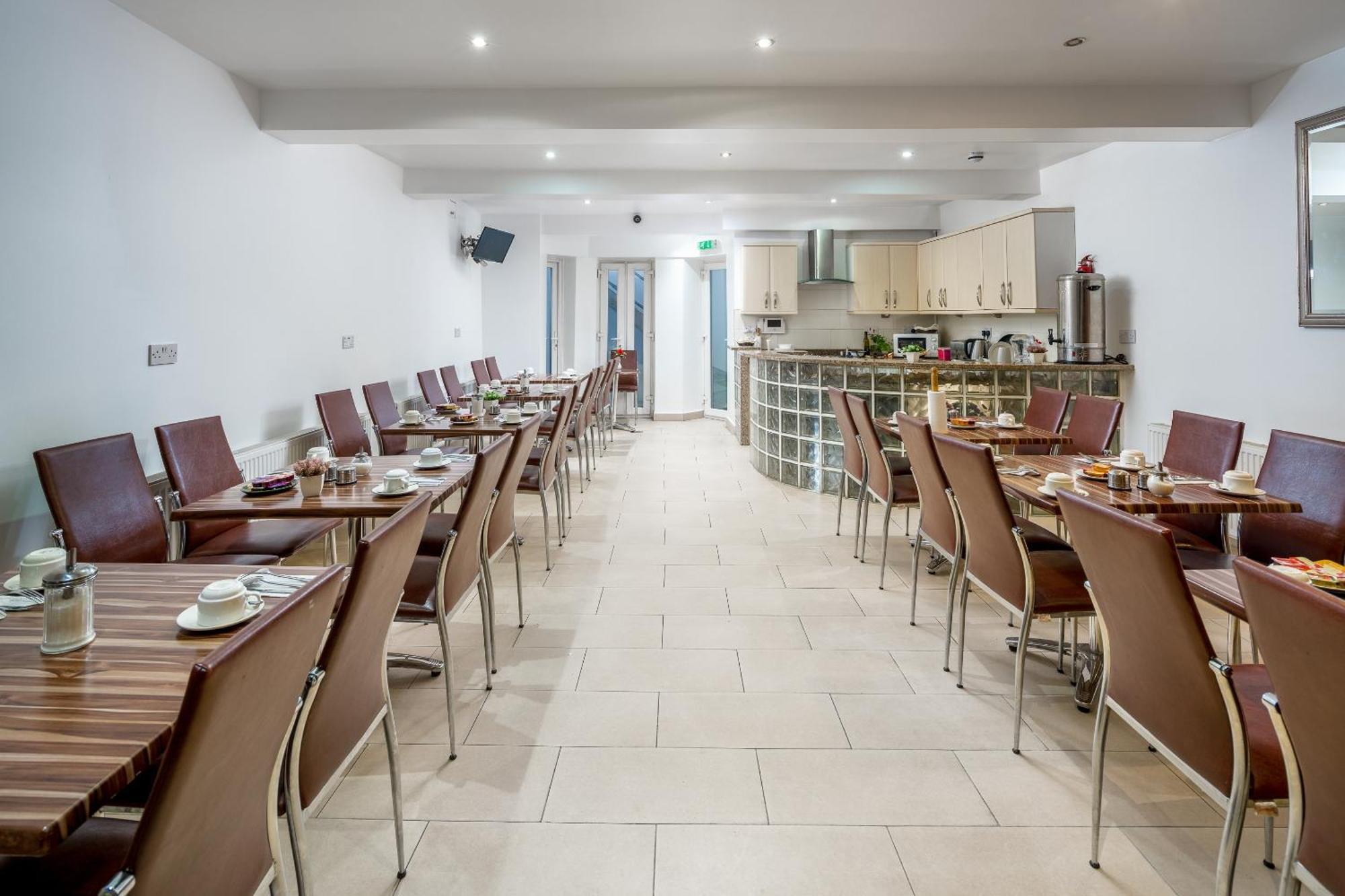 Hotel Oyo Abbey Hotel, Shepherd's Bush Market Londres