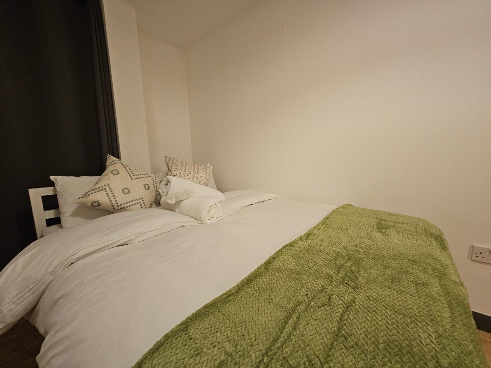 E1 Luxury Flat *