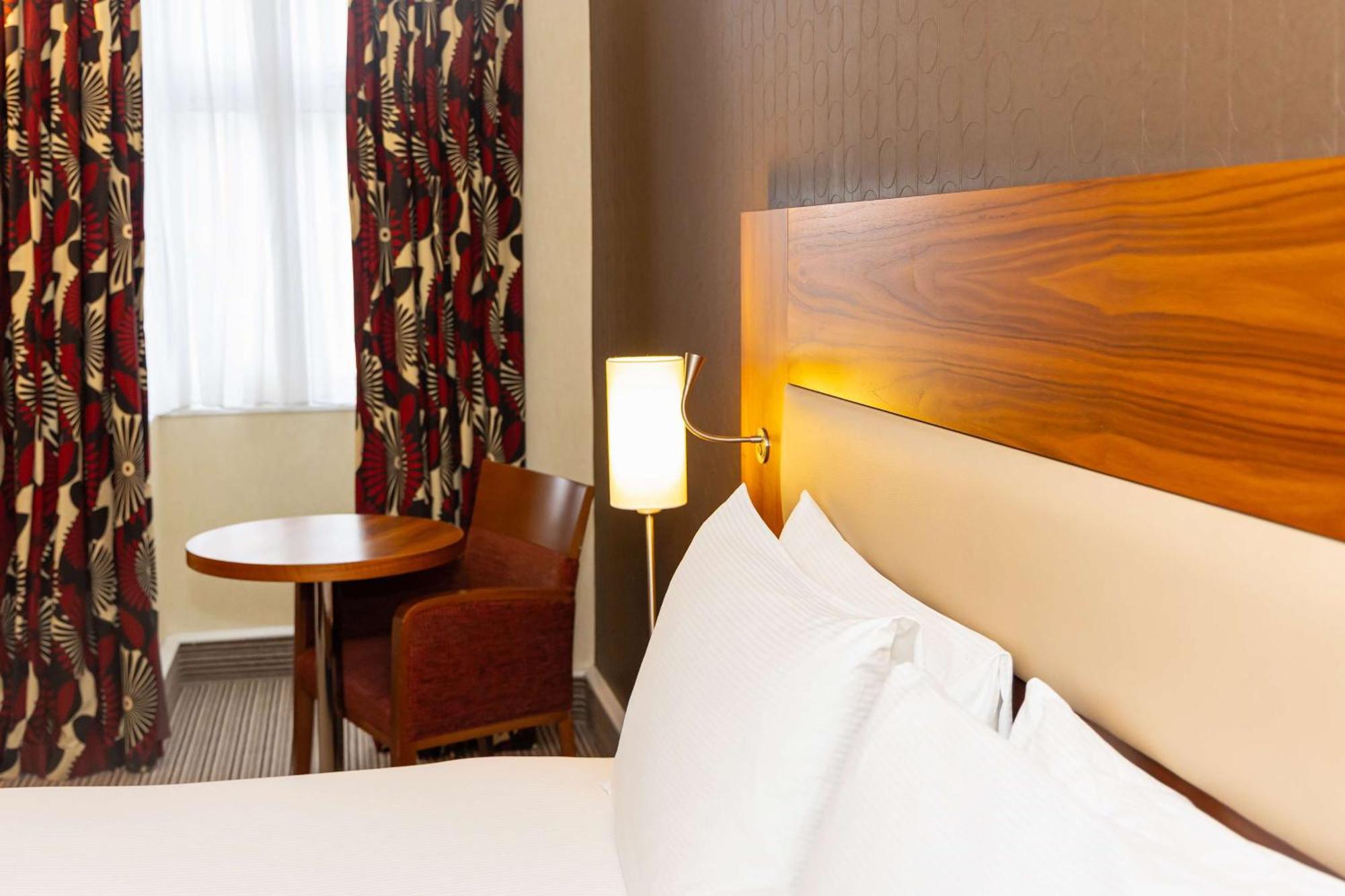 Hilton Olympia 4* Londres