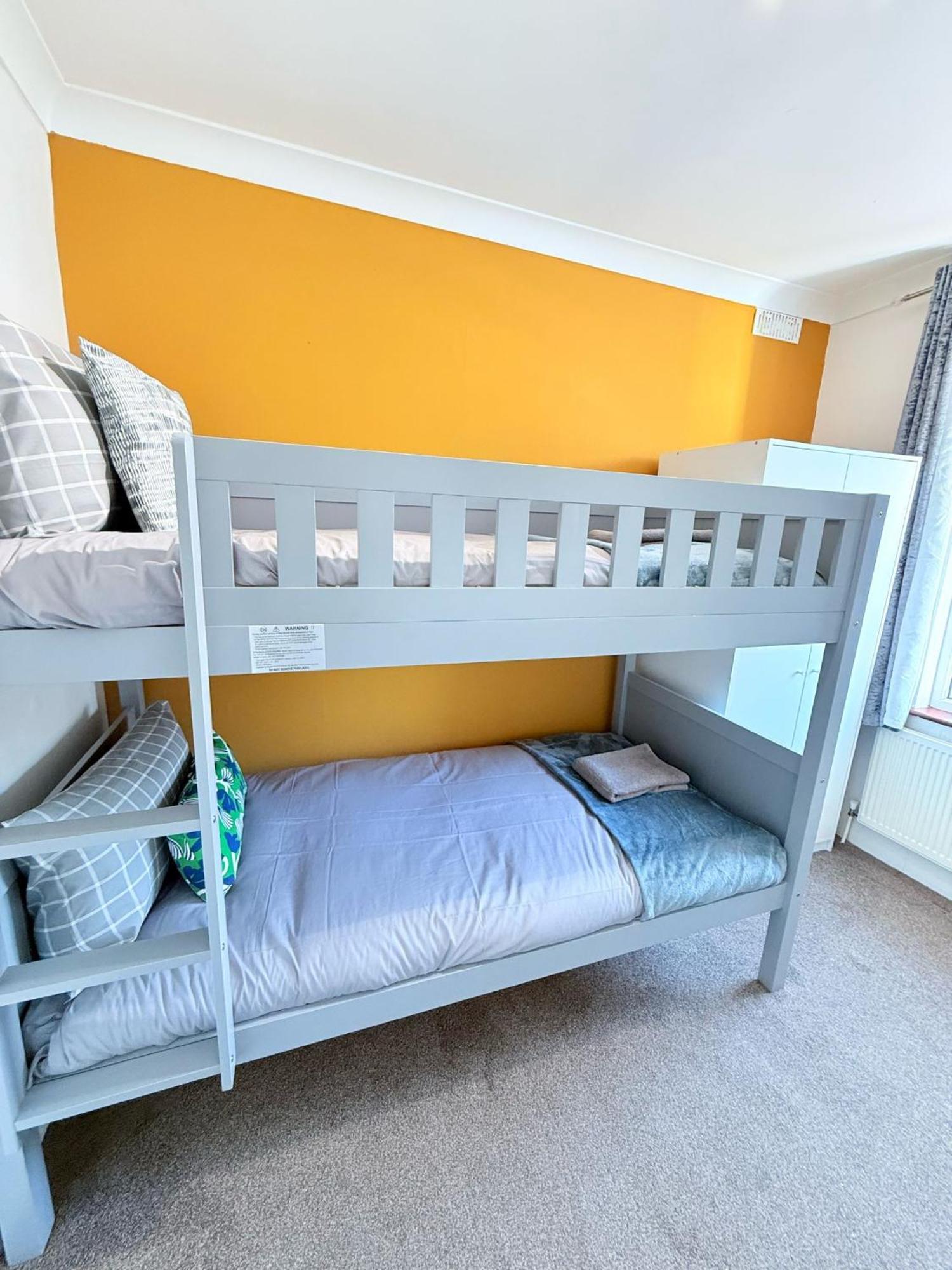 Wembley Quarto em Acomodações Particulares Londres
