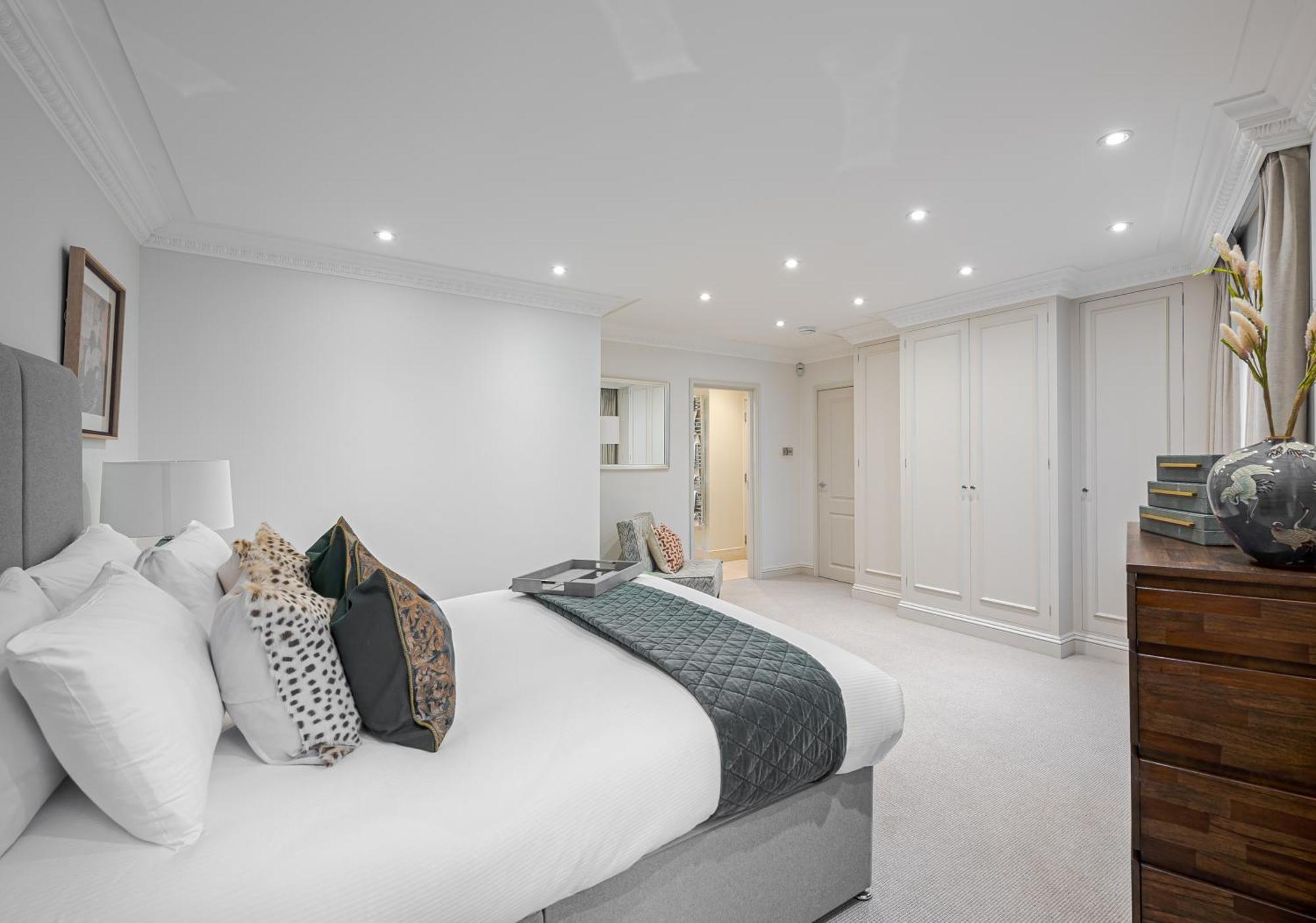 Luxury 3-Bedroom Stay In Belgravia With Private Parking And Ac *