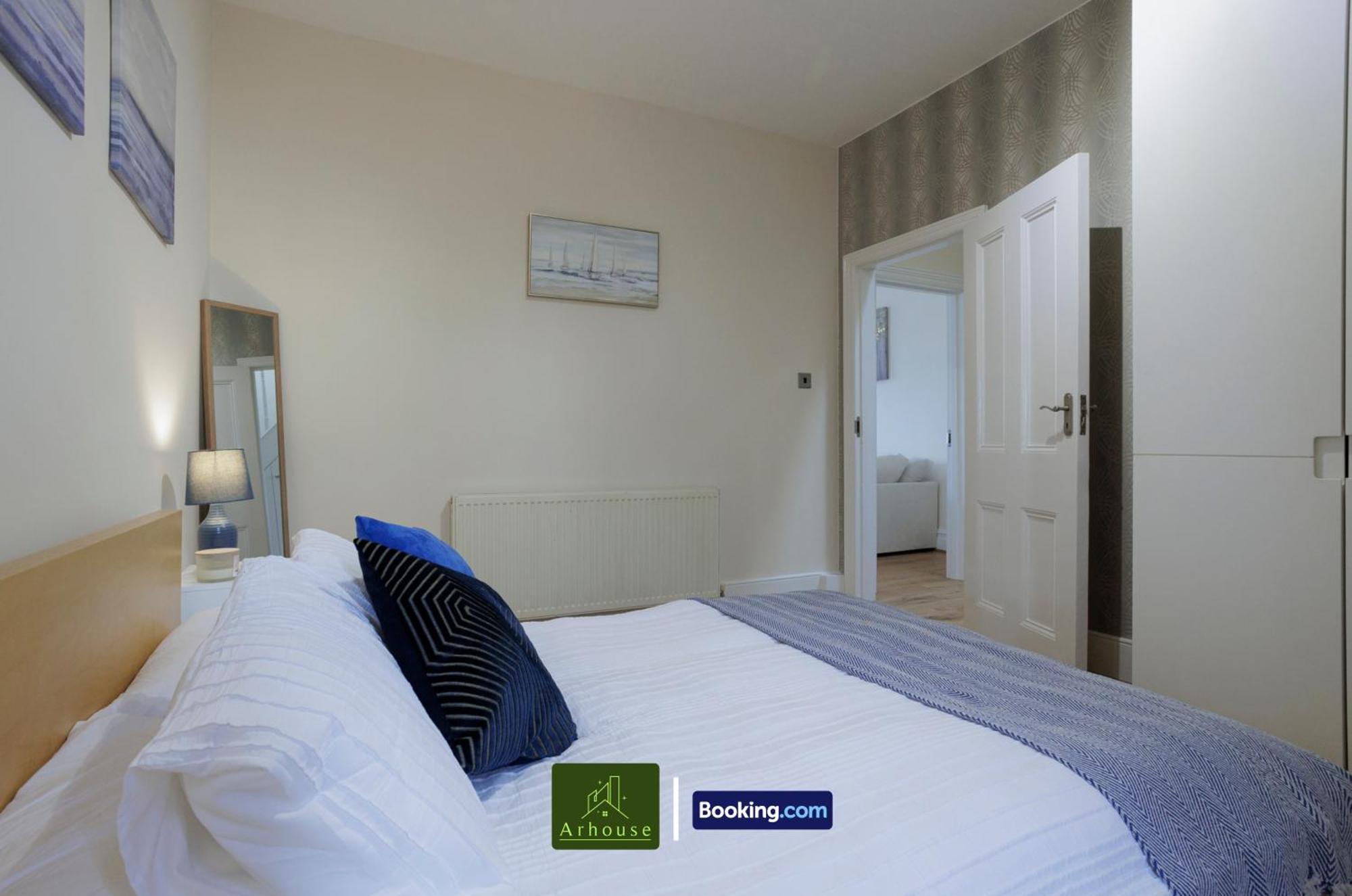 Apartment 3 Bedroom By Arhouse Short Lets & Serviced Kensal Rise With Free Wifi & Free Parking