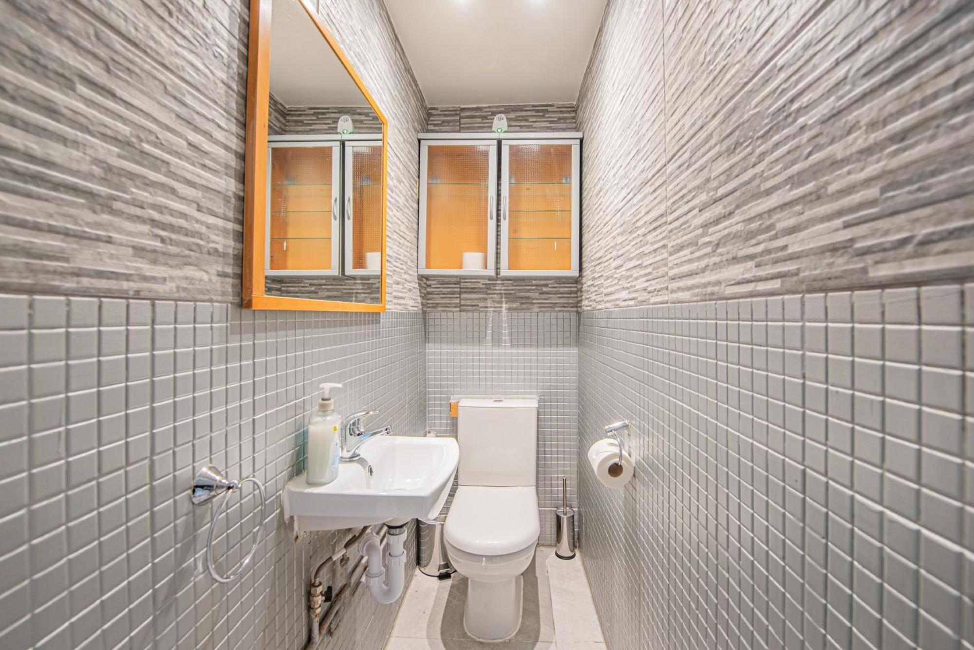 Charming Homely 3 Bedroom Flat In Appartement