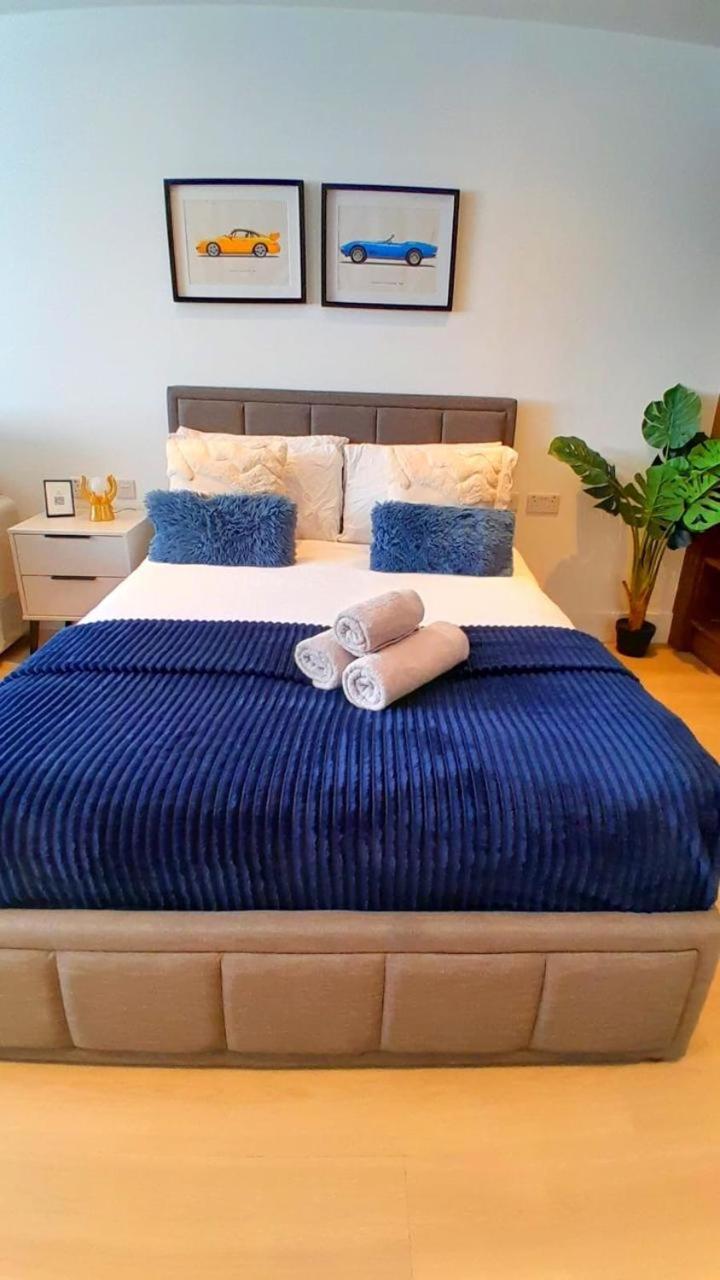 Modern & 3bedroom Flat With Pvt Balcony Steps From Regent's Park * Londen