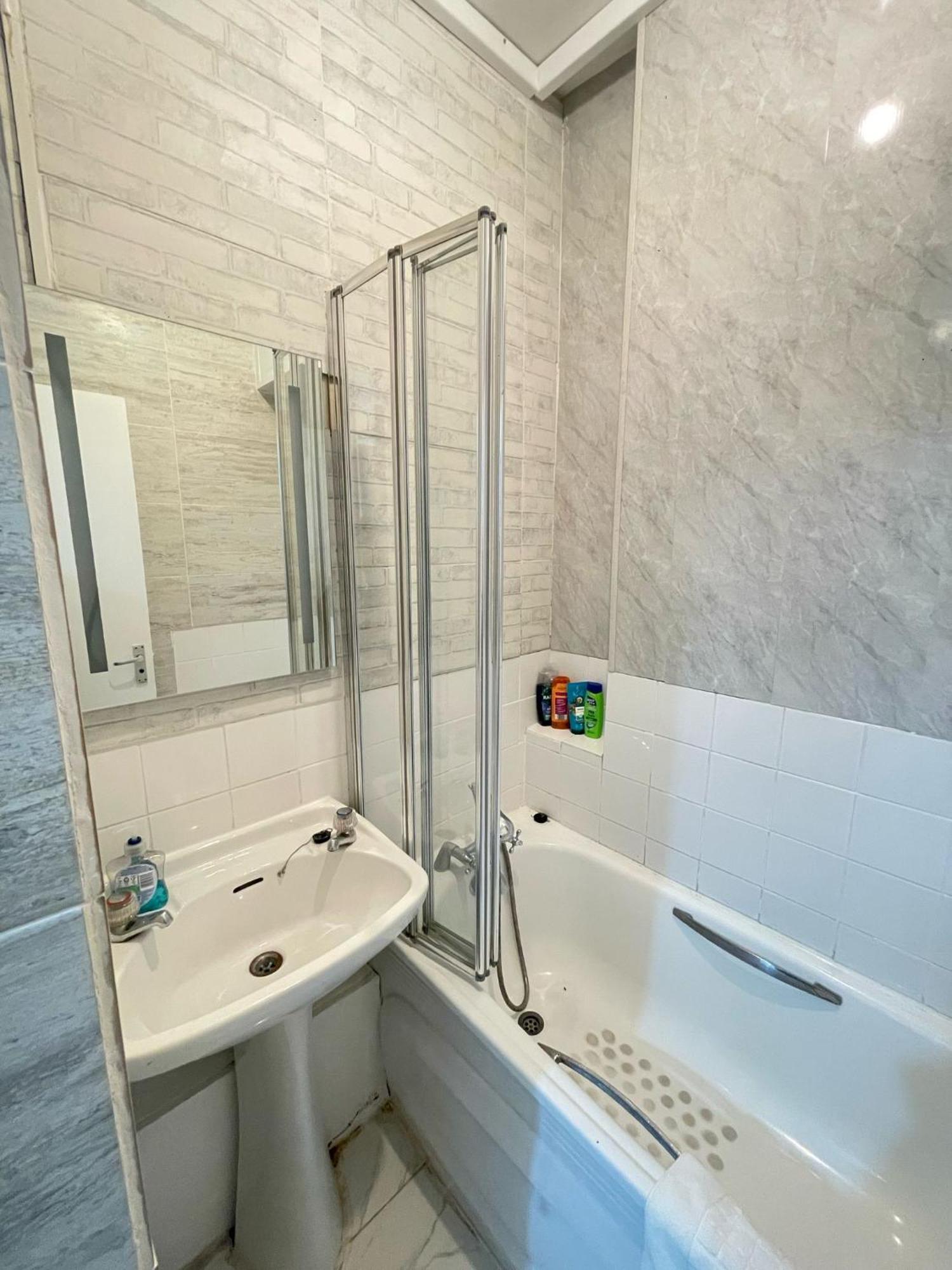 Apartamento Lovely 2 Bed Flat 2 Floor Miles Londres