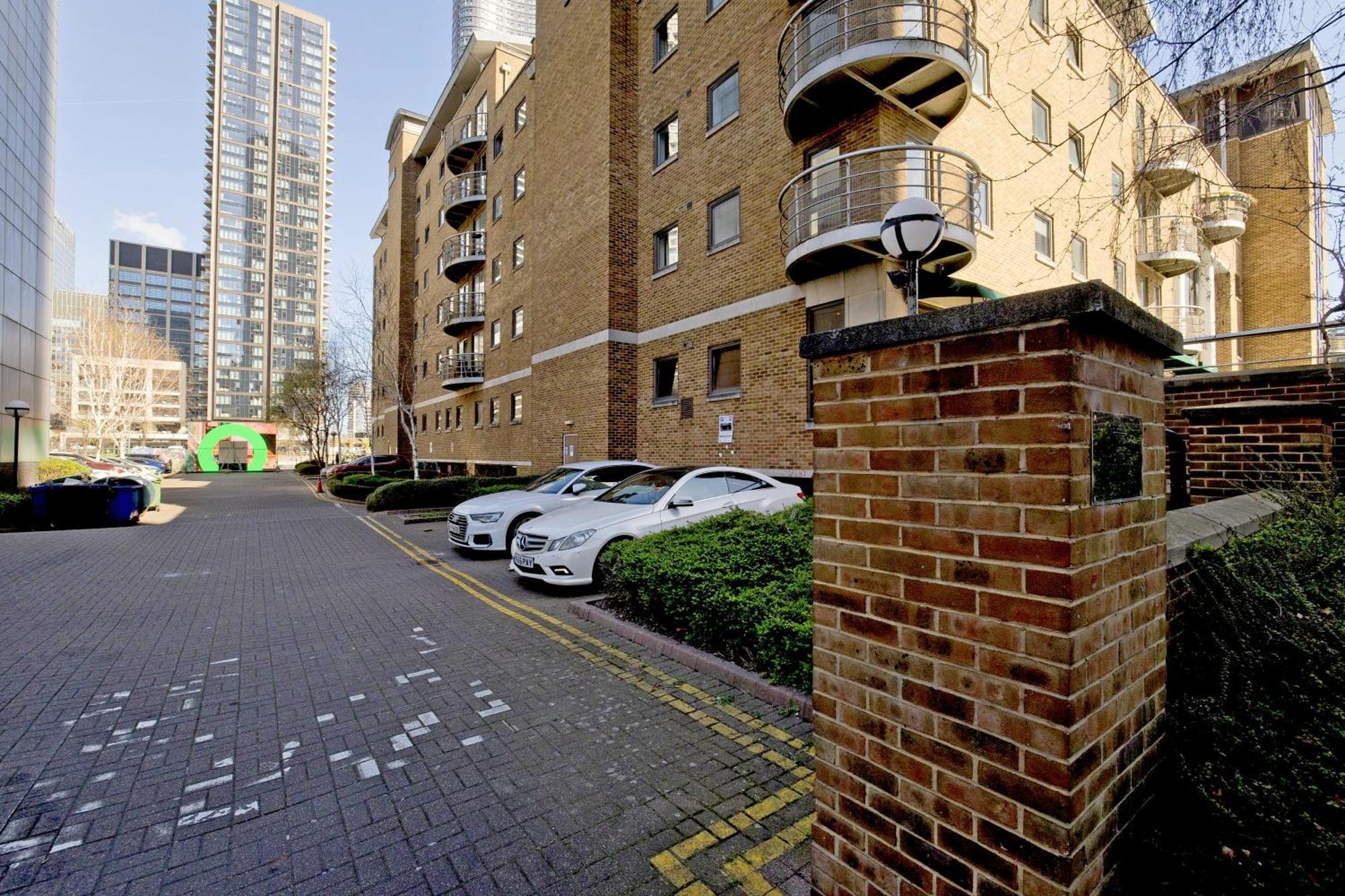 Imperial Meridian Place *