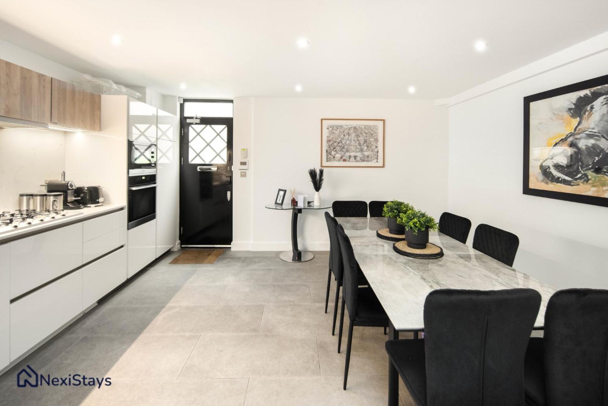5 Mins Walk To Bond Street, Marylebone Mews Londres