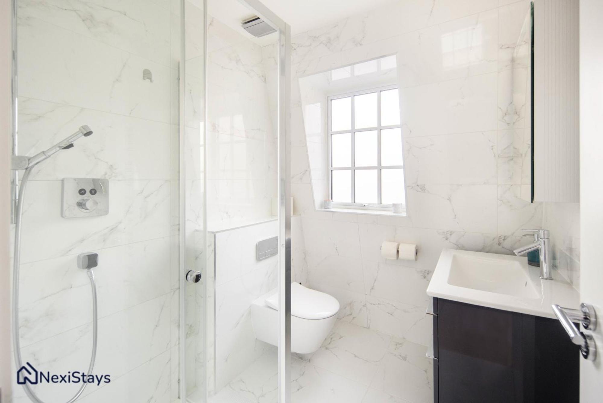 5 Mins Walk To Bond Street, Marylebone Mews Appartement
