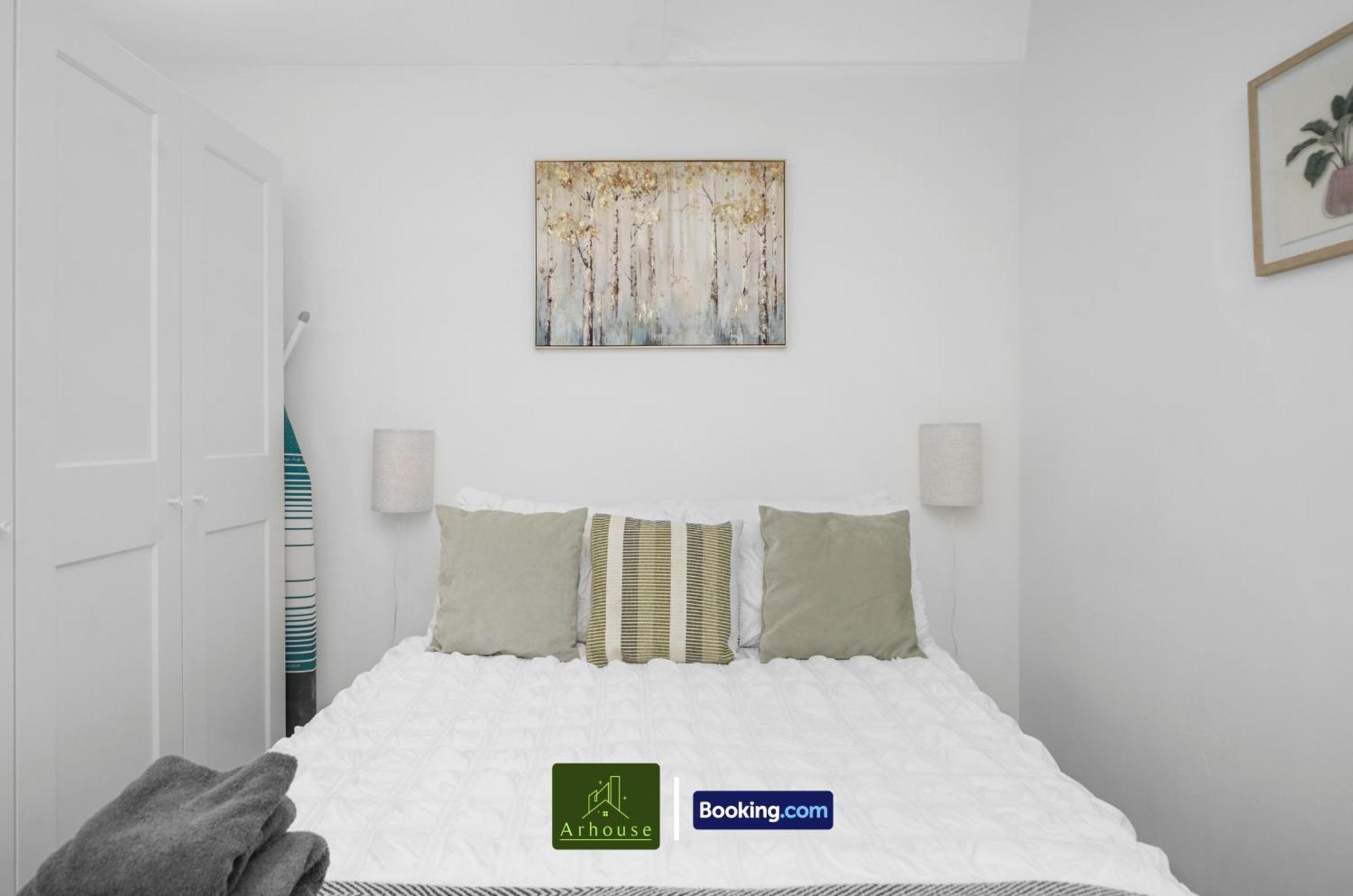 Two Bedroom By Arhouse Short Lets & Serviced Clapham With Free Wifi Appartement