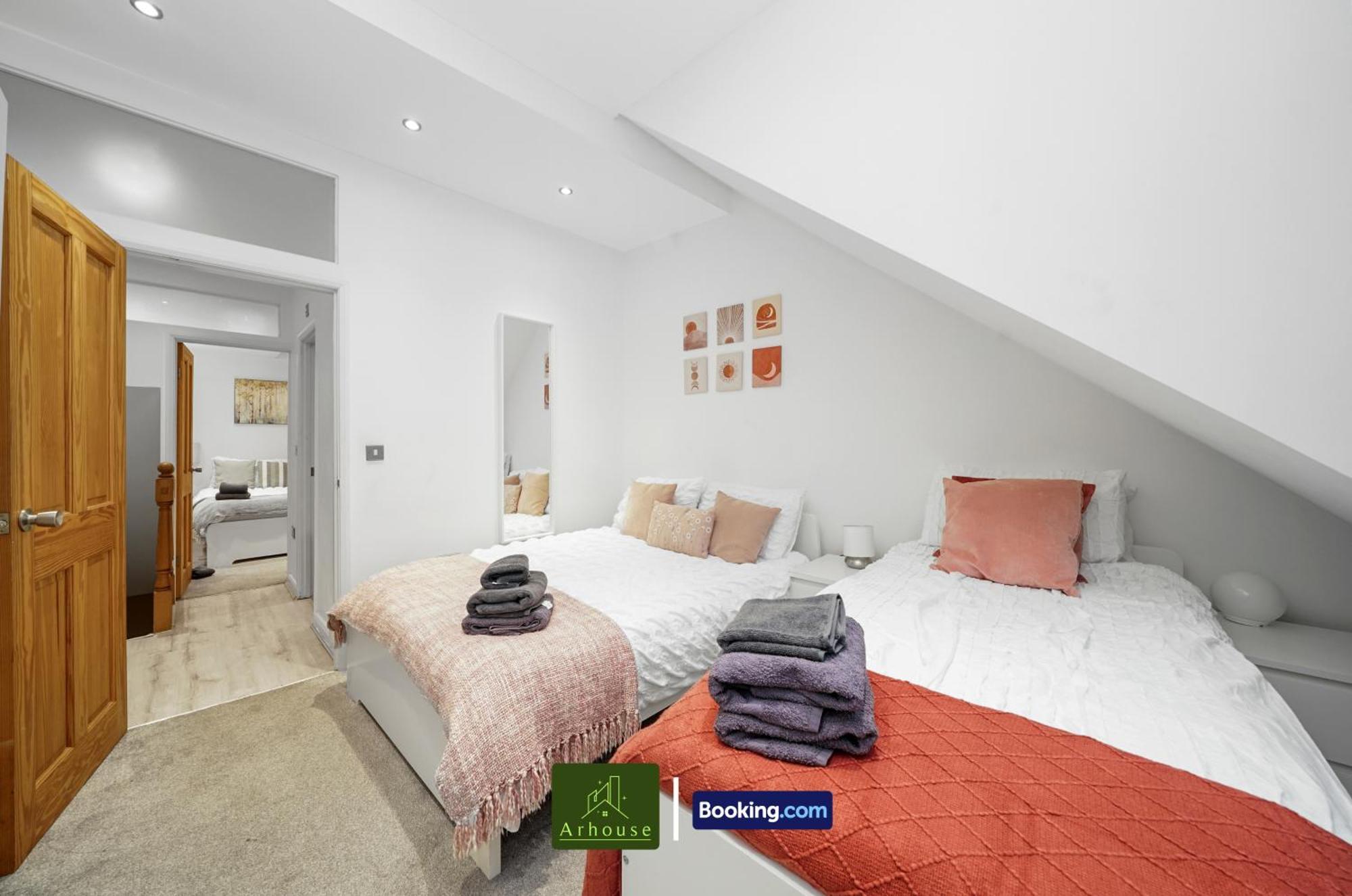 Two Bedroom By Arhouse Short Lets & Serviced Clapham With Free Wifi Appartement *