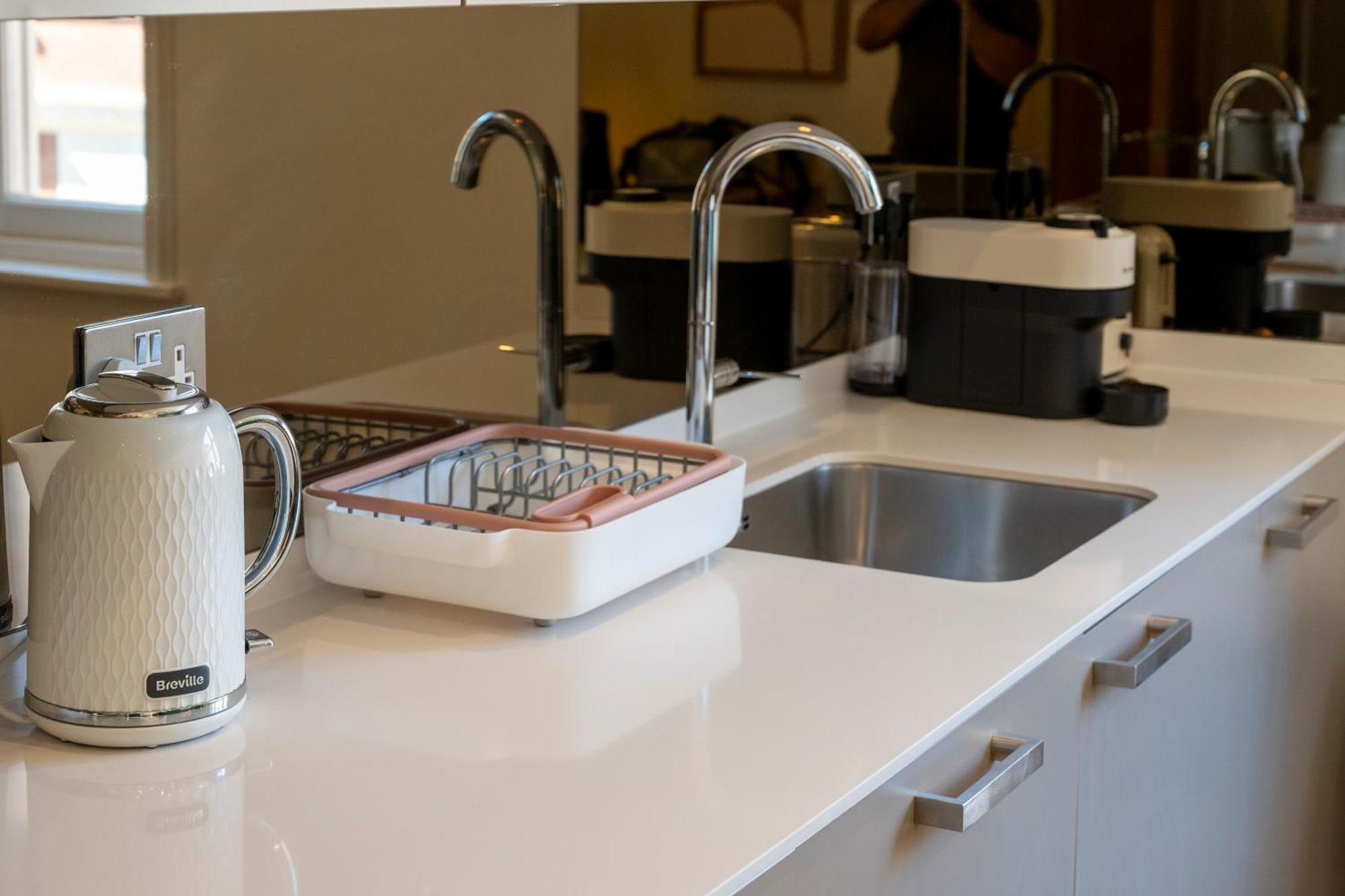 Soho - Piccadilly Circus Modern One Bedroom Flat Appartement