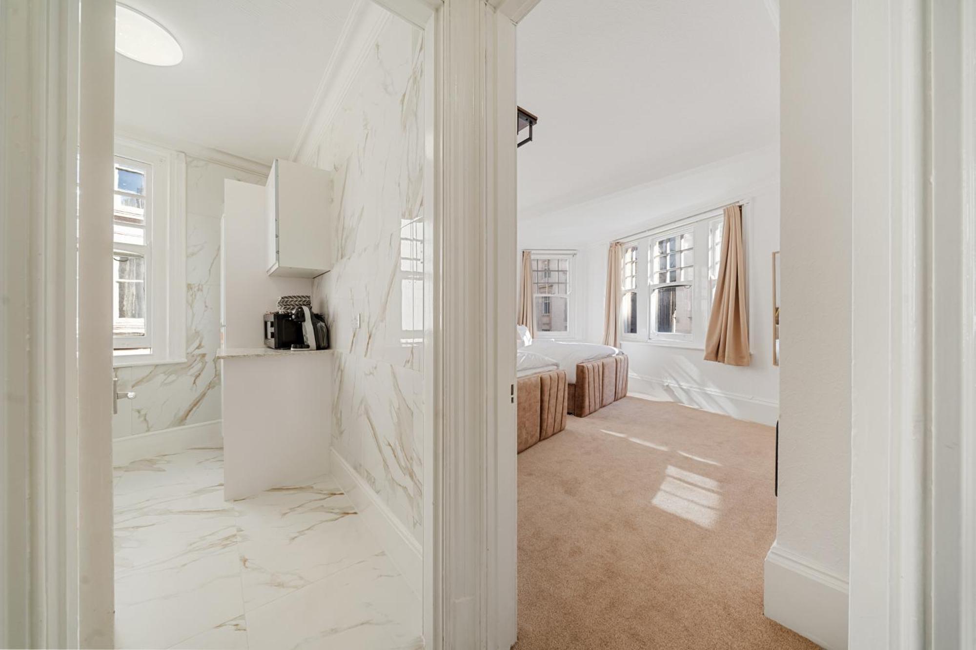 Appartement Prime Soho 3-bedroom Steps From Piccadilly And Chinatown 3gh