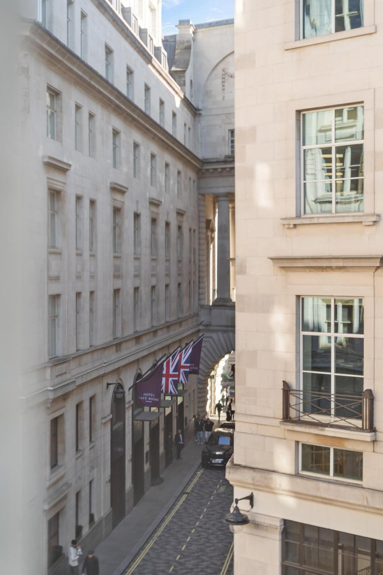 Prime Soho 3-bedroom Steps From Piccadilly And Chinatown 3gh Appartement