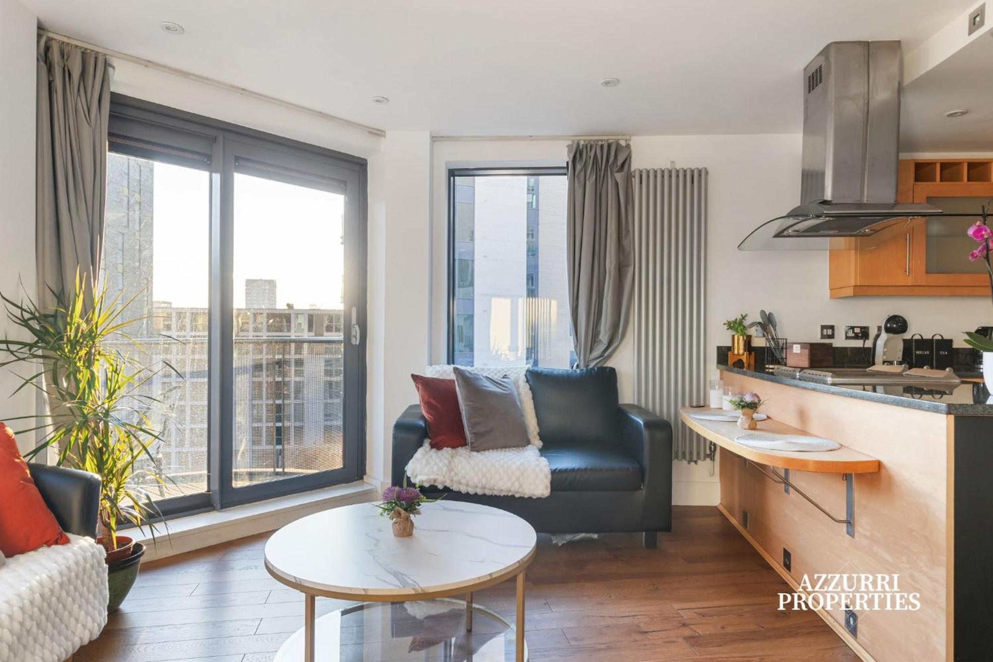 2 Bed Only Five Minutes Walk From Crossharbour Apartamento *