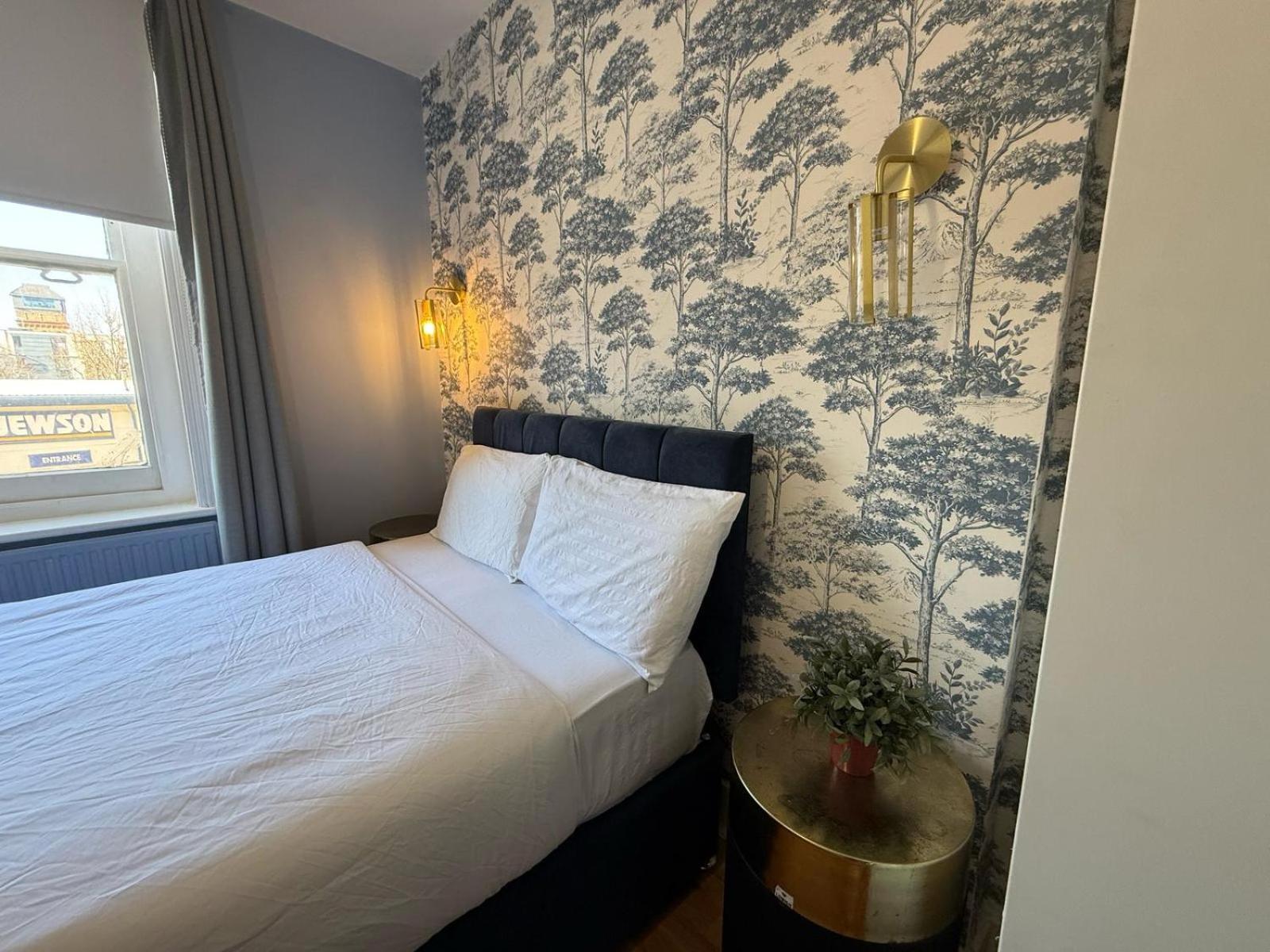 A6-3 Bed 2nd Floor Flat Near Elephant And Castle * Londres