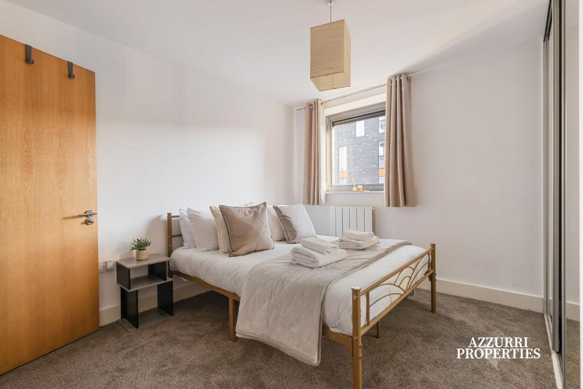 Apartamento 2 Bed Only Five Minutes Walk From Crossharbour Londres