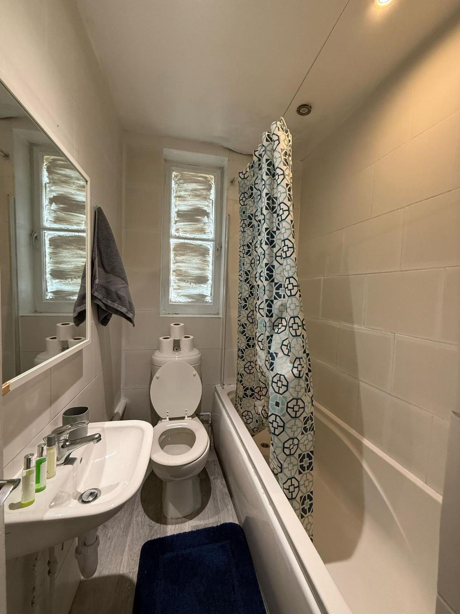 A6-3 Bed 2nd Floor Flat Near Elephant And Castle * Londres