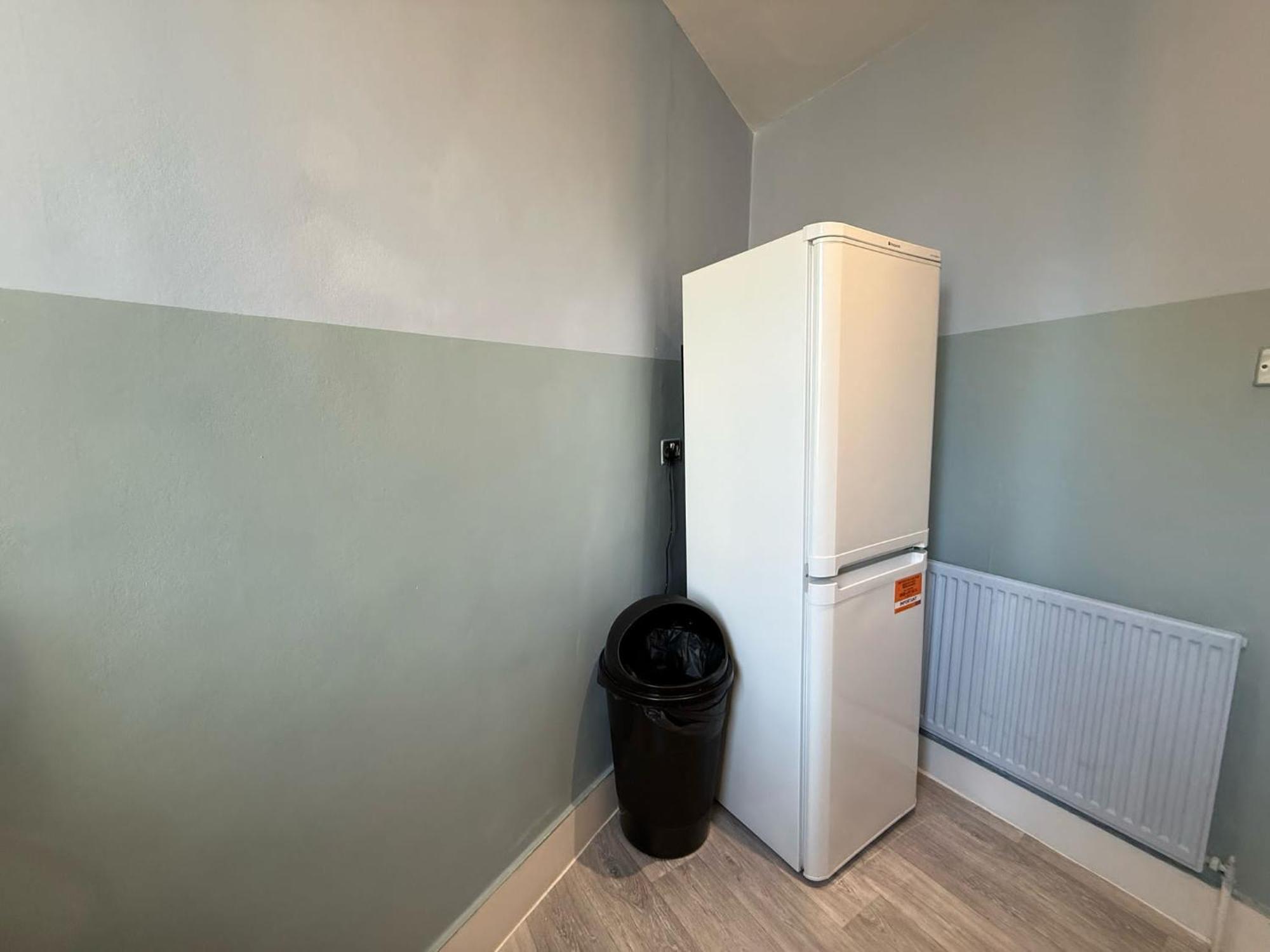 A6-3 Bed 2nd Floor Flat Near Elephant And Castle Appartement