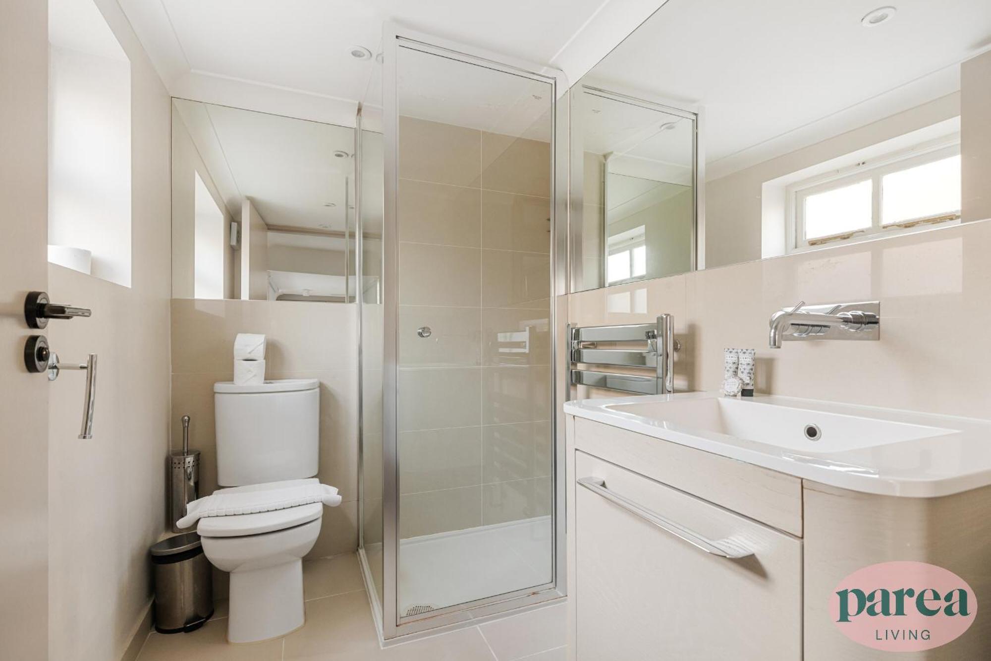 Parea Living - Stylish South Kensington Getaway Appartement *