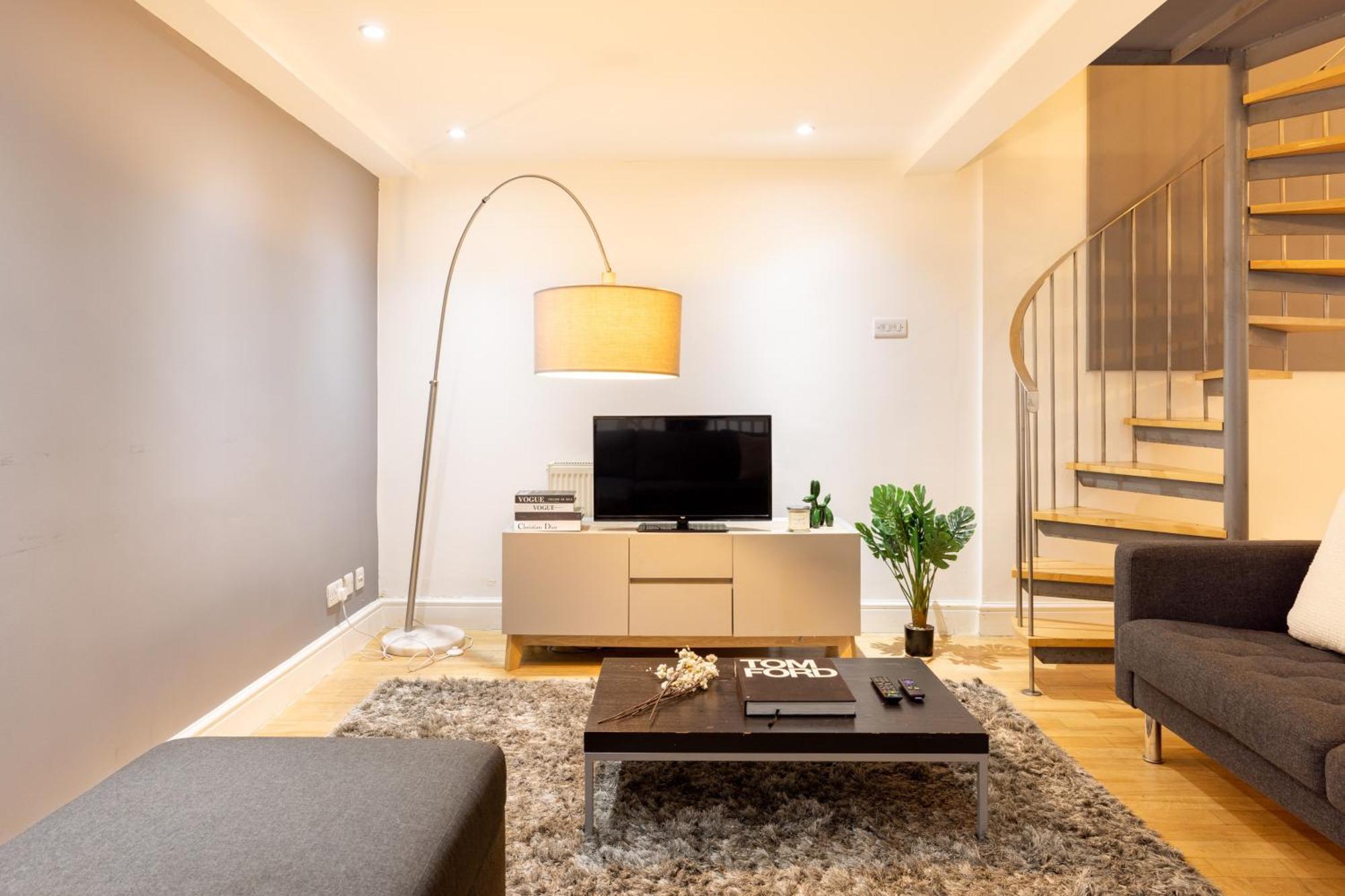 Charming Retreat In Appartement