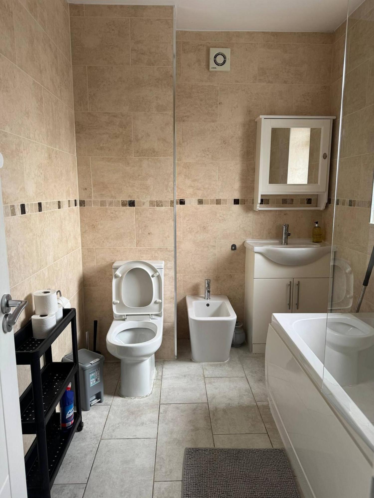 Beautiful 2 Bed Cricklewood Apartamento *